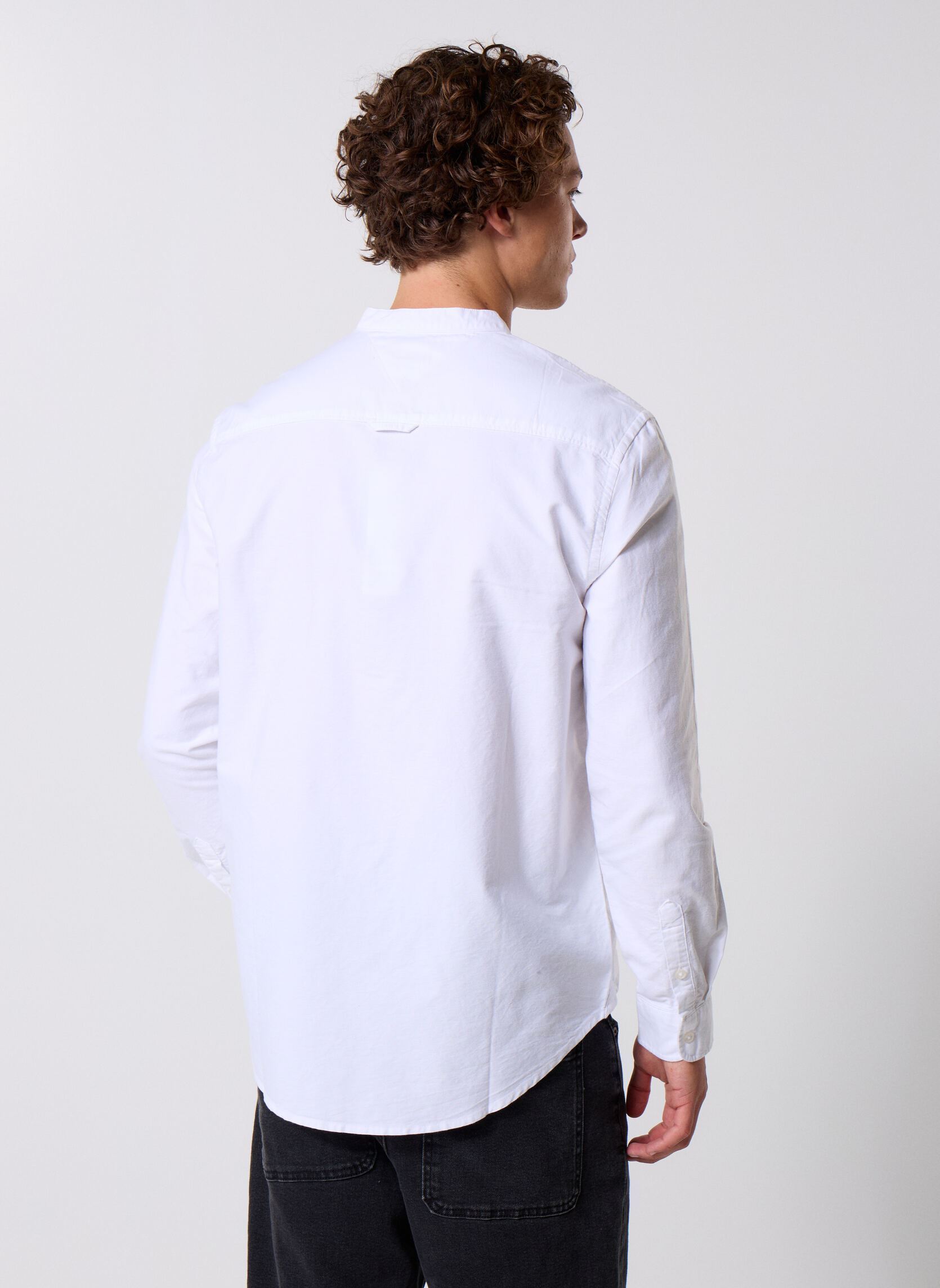 Camicie TJM ESSENTL REG BAND uomo bianco Tommy Jeans Camicie TJM ESSENTL REG BAND uomo bianco ECRU