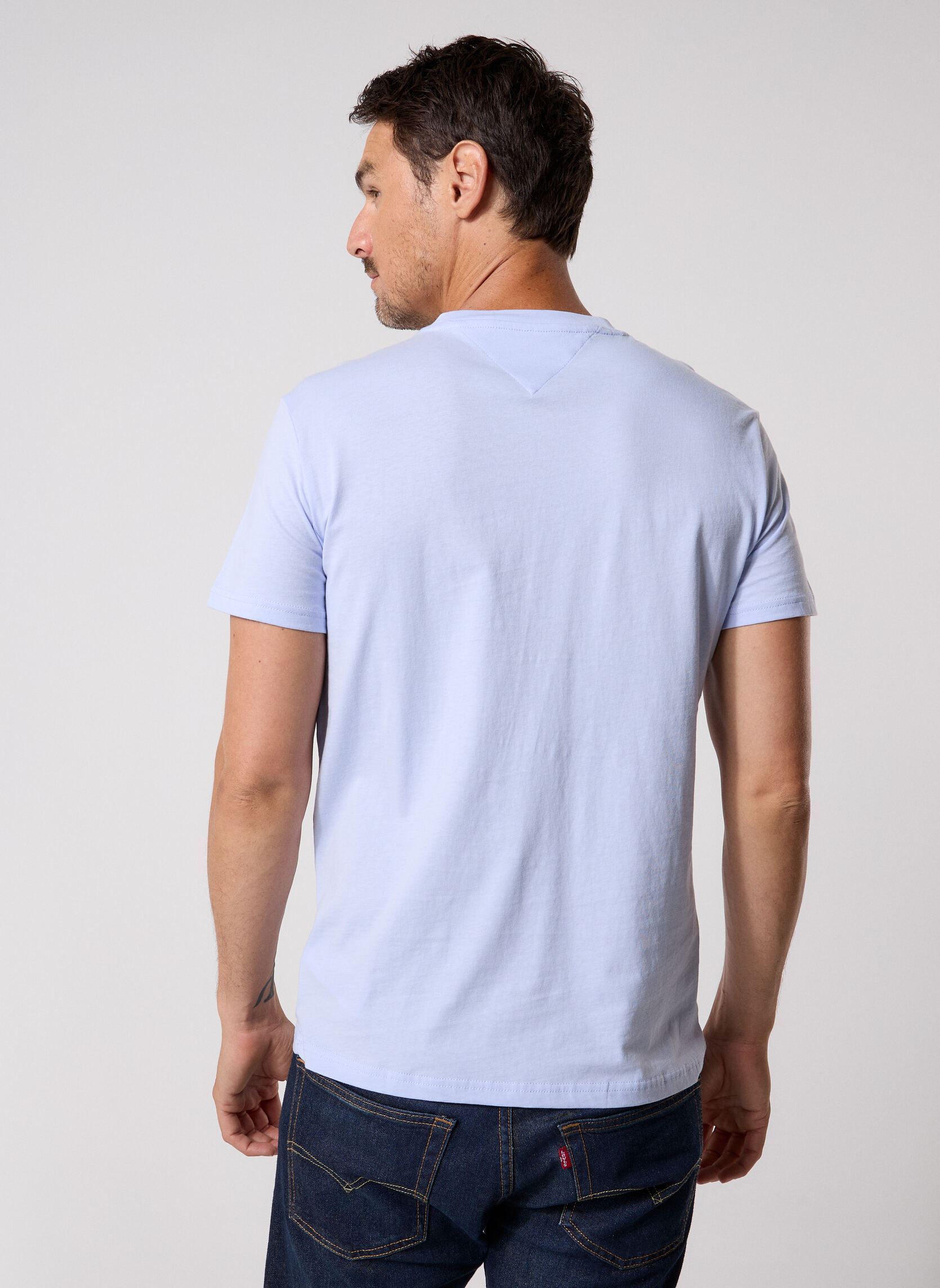 T-shirts met korte mouwen TJM SLIM LINEAR CHES heren blauw Tommy Jeans T-shirts met korte mouwen TJM SLIM LINEAR CHES heren blauw MOONLIGHT IRIS