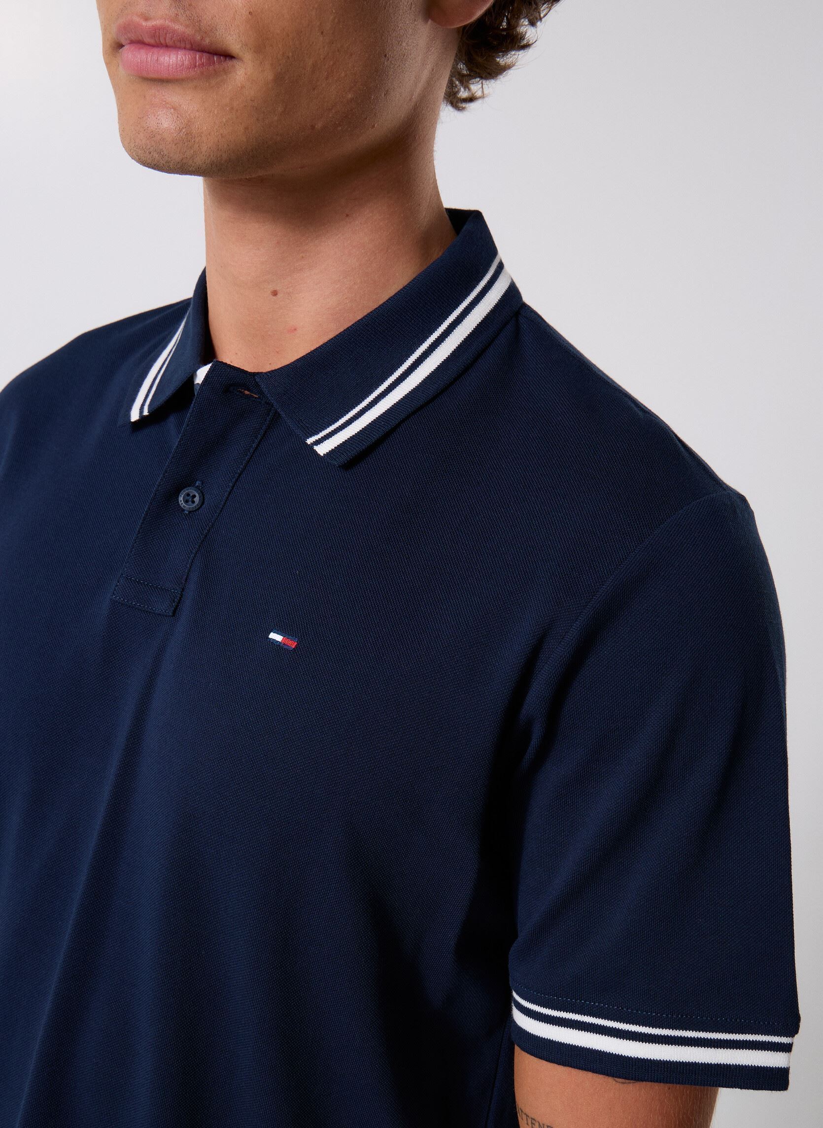 Polos manches courtes TJM REG TIPPED POLO homme bleu Tommy Jeans Polos manches courtes TJM REG TIPPED POLO homme bleu DARK NIGHT NAVY