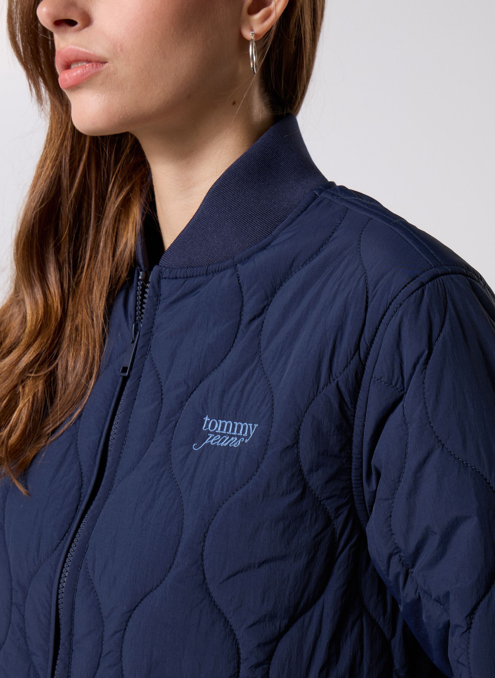 Giacche TJW REG ONION QUILT donna blu Tommy Jeans Giacche TJW REG ONION QUILT donna blu DARK NIGHT NAVY
