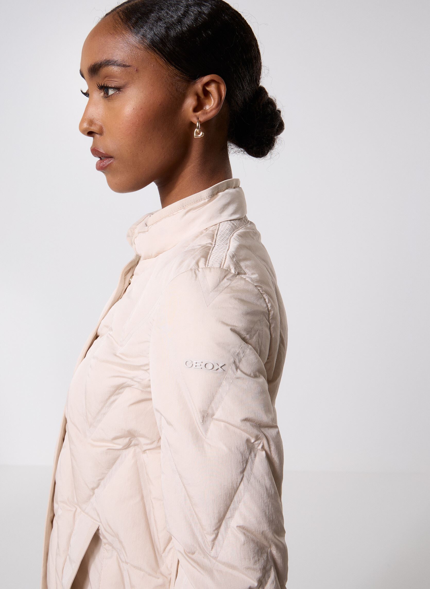 Mäntel W PLUMMERY LONG JKT damen grau Geox Mäntel W PLUMMERY LONG JKT damen grau MID MOONBEAM