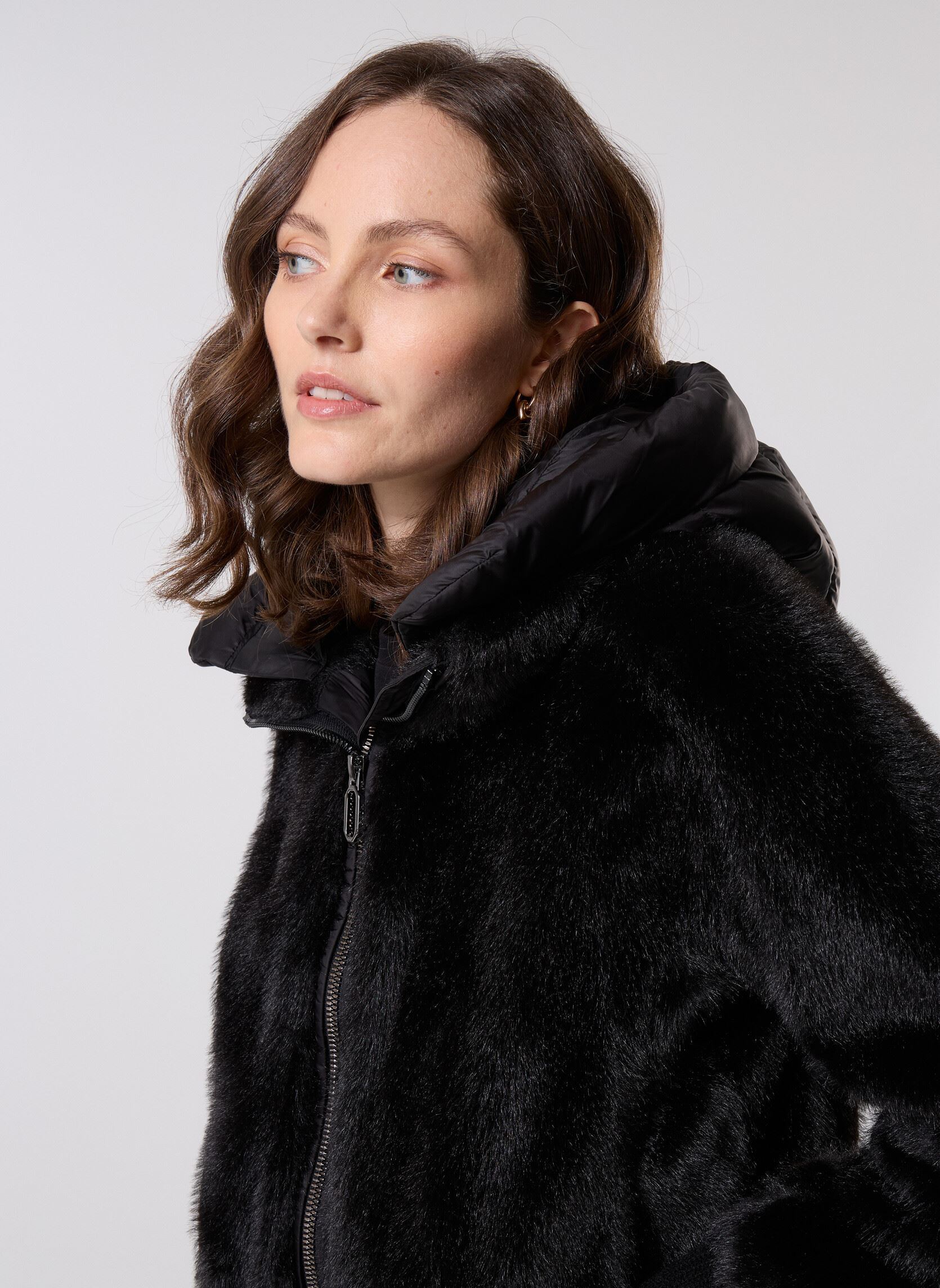 Manteaux W SPHERICA SLV JKT femme noir Geox Manteaux W SPHERICA SLV JKT femme noir NOIR
