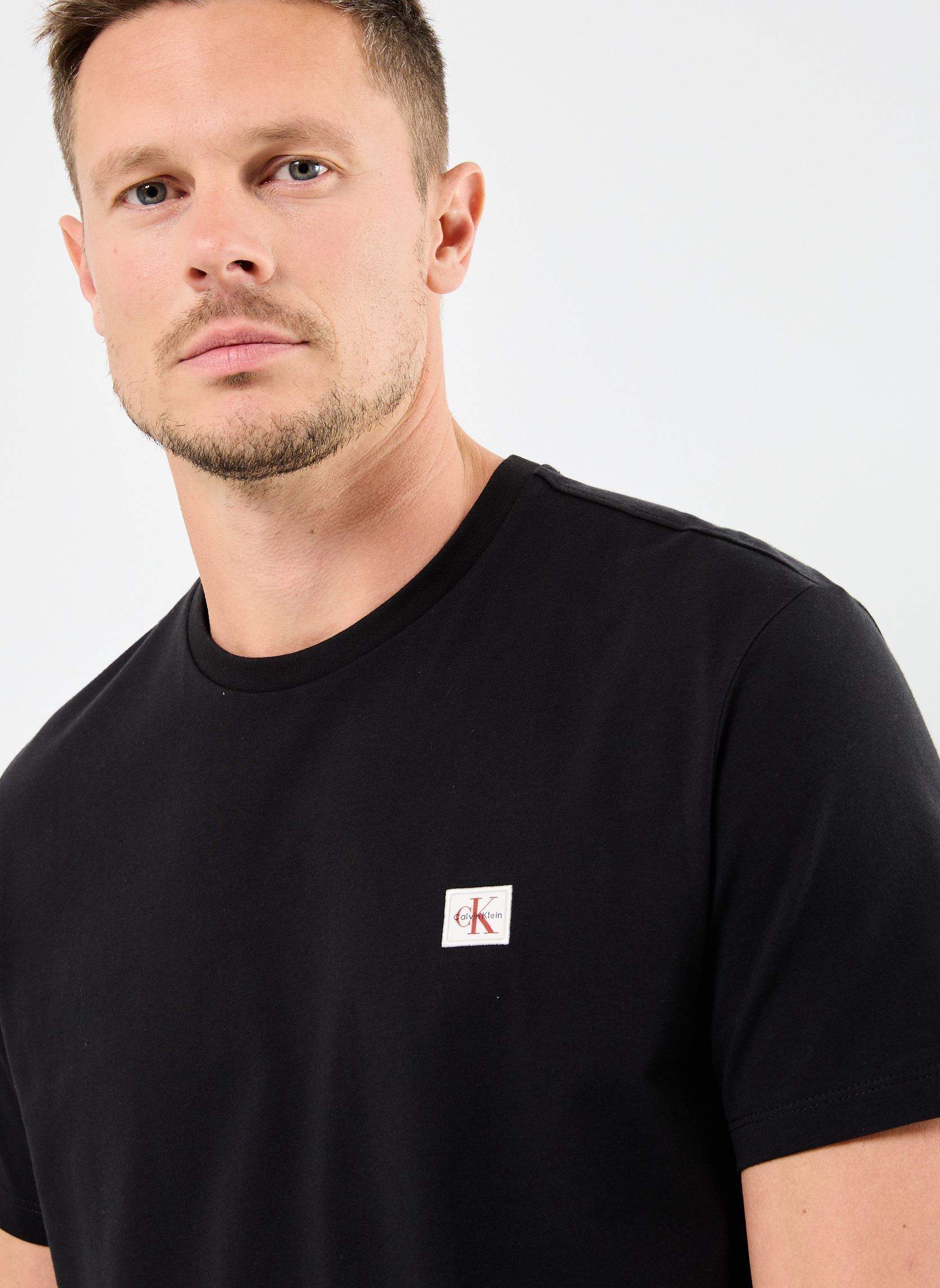 Kurzarm-T-Shirts Ss Badge 30S Jersey LV04RC272G herren schwarz Calvin Klein Jeans Kurzarm-T-Shirts Ss Badge 30S Jersey LV04RC272G herren schwarz Black