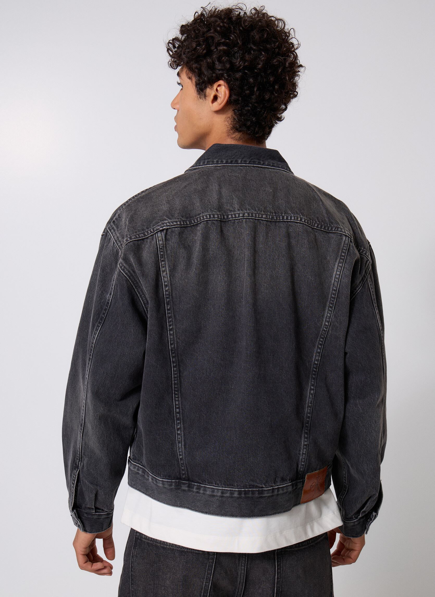 Blousons 90S Black Fog Trucke LV04RB796G homme gris Calvin Klein Jeans Blousons 90S Black Fog Trucke LV04RB796G homme gris BLACK FOG