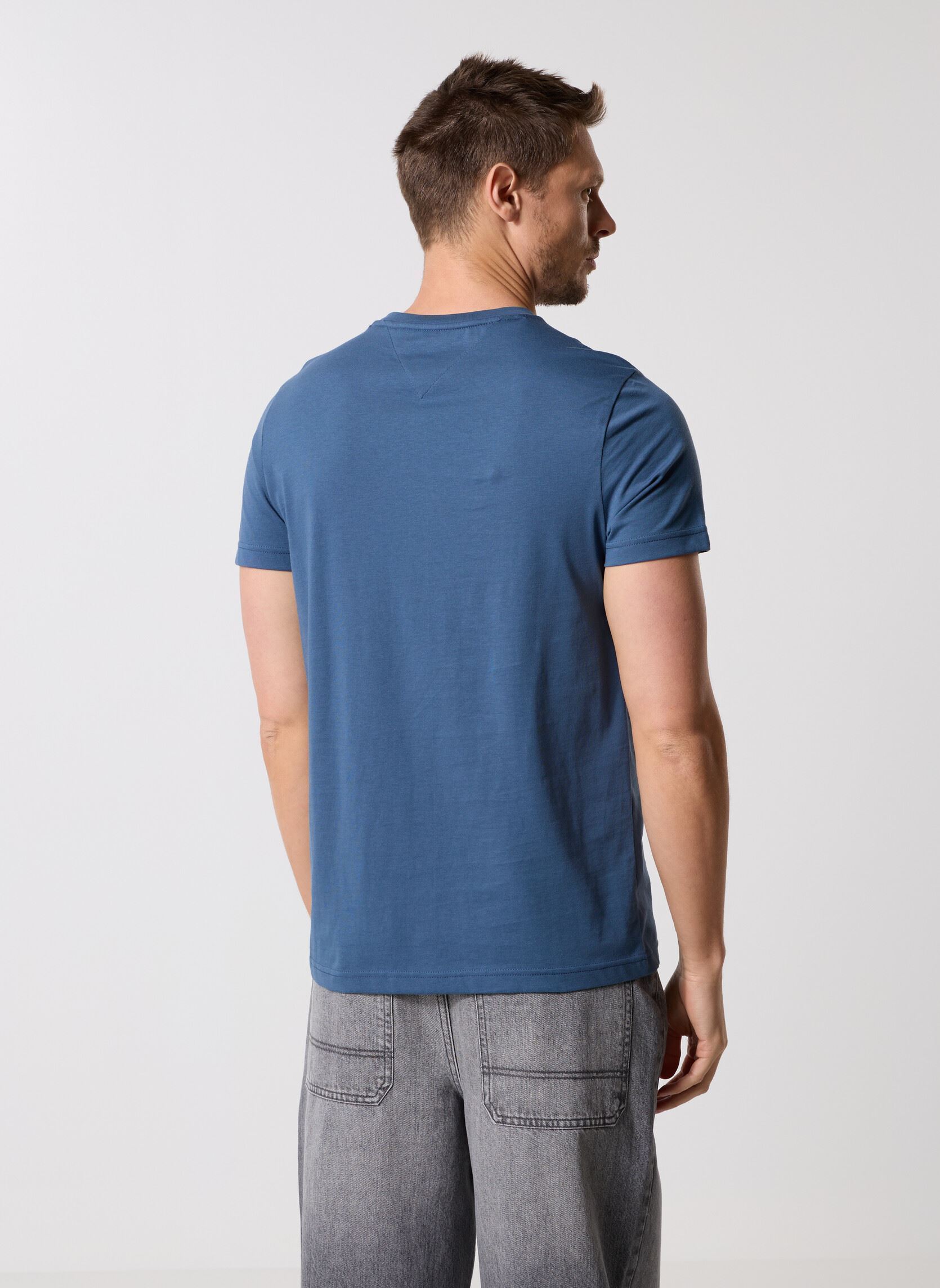 T-shirts met korte mouwen Tommy Logo Tee MW0MW11797DBZ heren blauw Tommy Hilfiger T-shirts met korte mouwen Tommy Logo Tee MW0MW11797DBZ heren blauw AEGEAN SEA