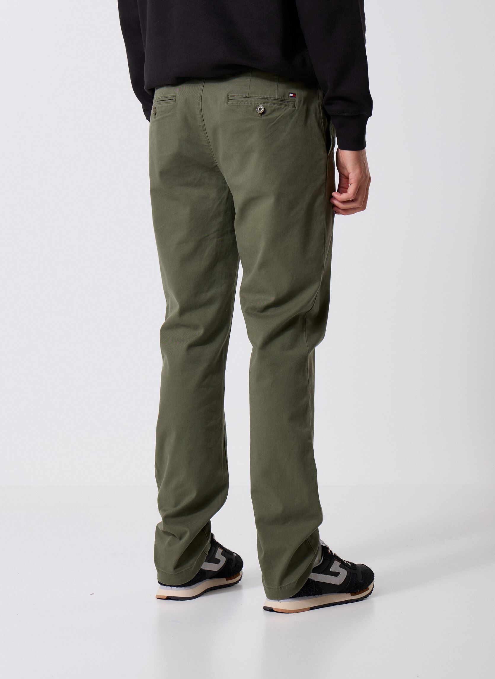 Pantalons chino Chino Denton 1985 MW0MW25964RBN homme vert Tommy Hilfiger Pantalons chino Chino Denton 1985 MW0MW25964RBN homme vert ARMY GREEN