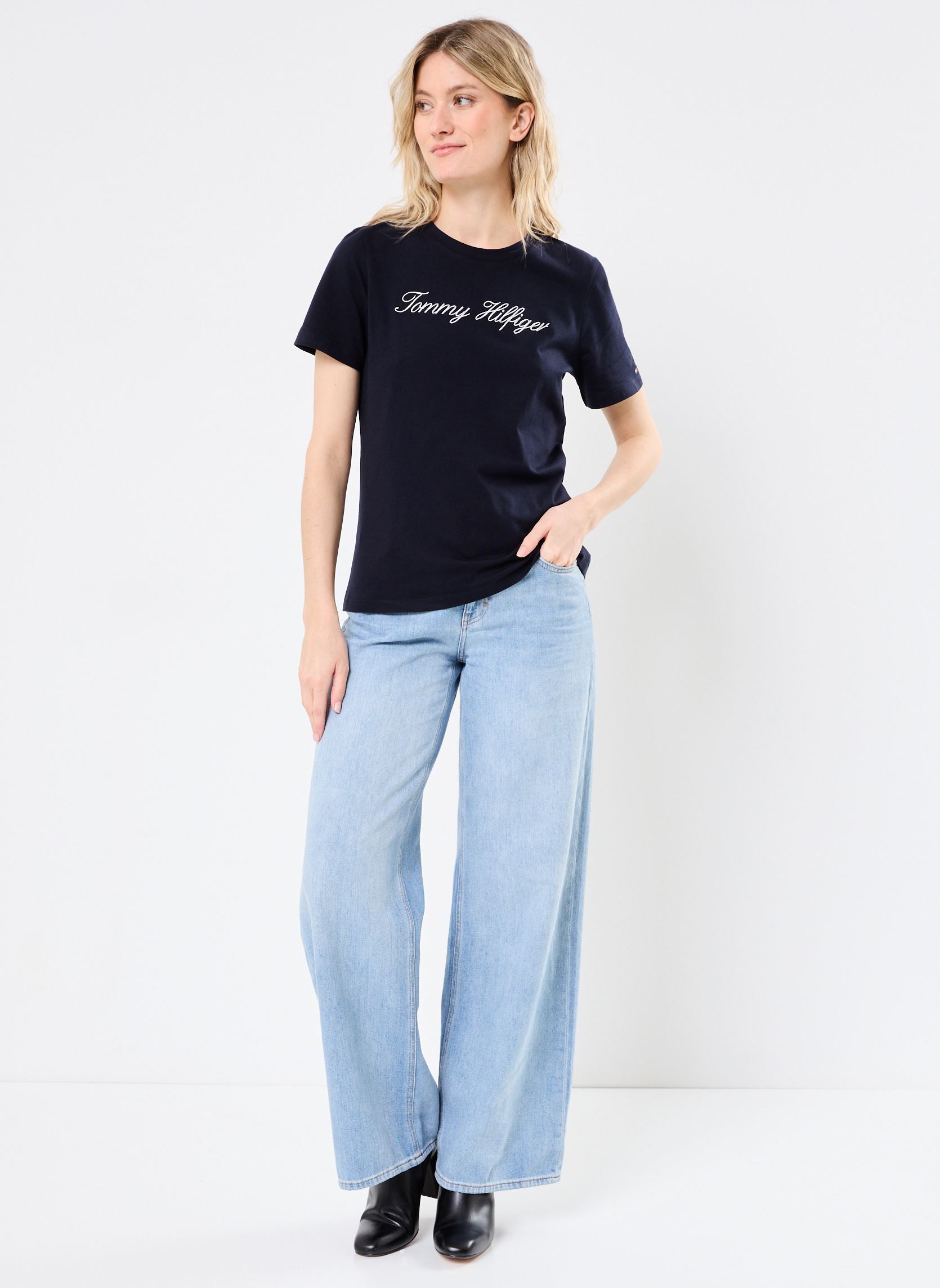 T-shirt a maniche corte NOS Script Regular C WW0WW4345902G donna blu Tommy Hilfiger T-shirt a maniche corte NOS Script Regular C WW0WW4345902G donna blu NOS DESERT SKY