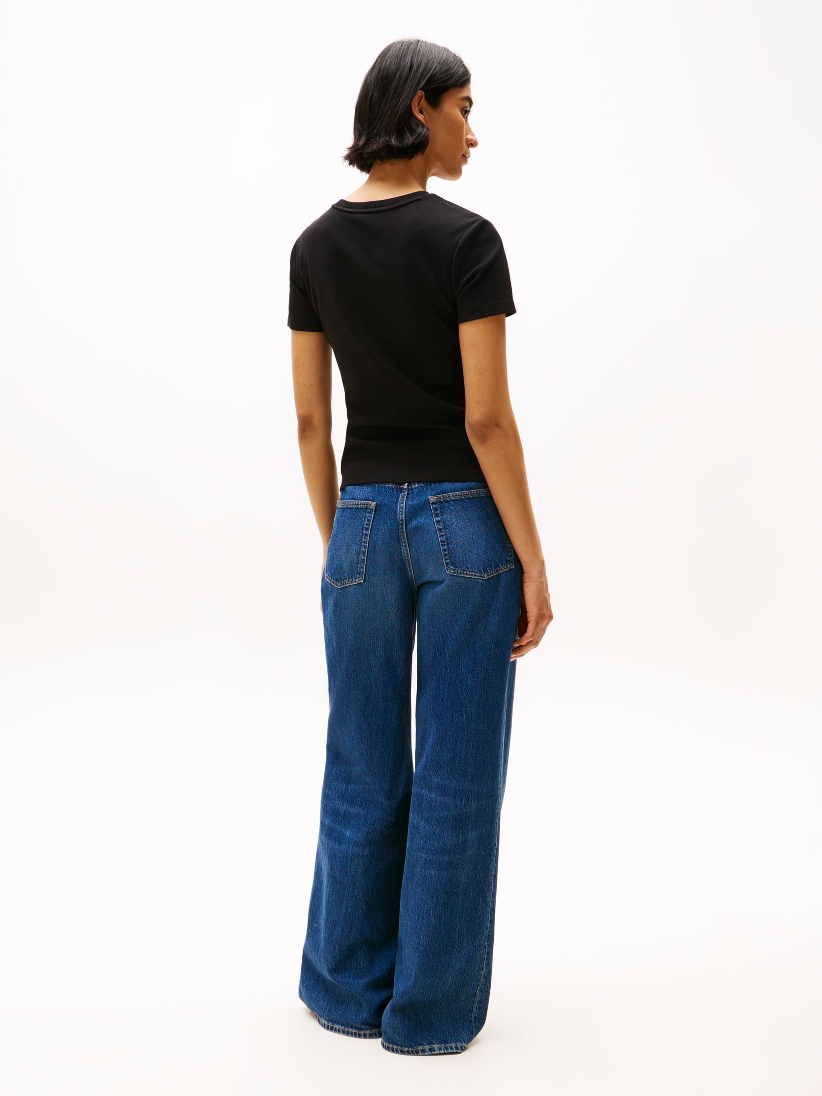 Tee-shirts manches courtes Slim Cody V-Nk Ss WW0WW40587BDS femme noir Tommy Hilfiger Tee-shirts manches courtes Slim Cody V-Nk Ss WW0WW40587BDS femme noir Black