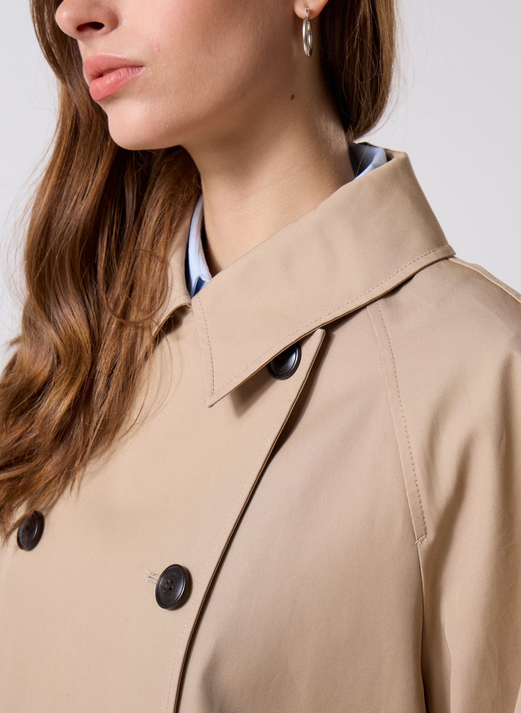 Trenchcoats Cotton Reg Short Tre WW0WW45618AEG dames beige Tommy Hilfiger Trenchcoats Cotton Reg Short Tre WW0WW45618AEG dames beige BEIGE