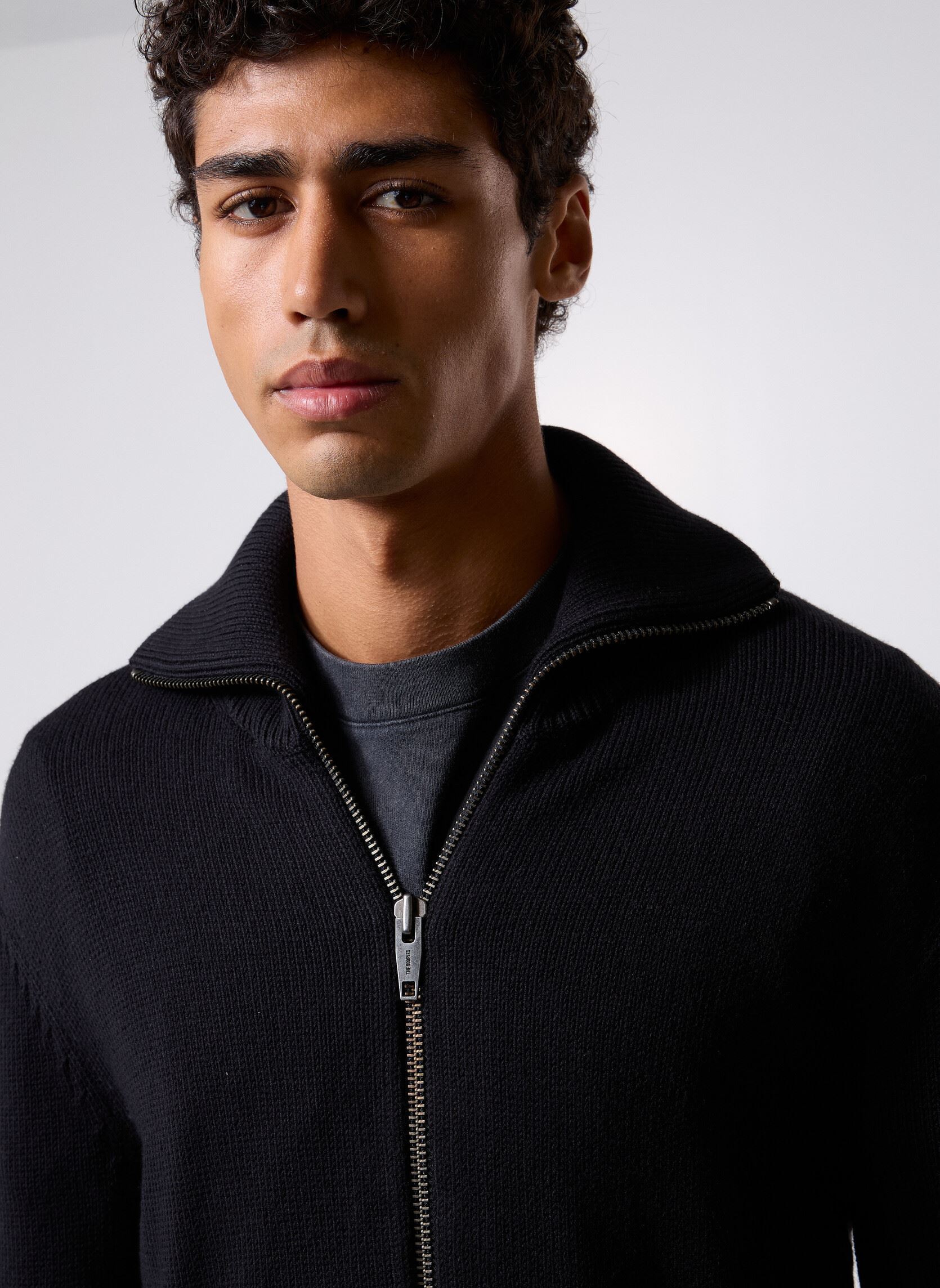 Gilets HCAR31013K homme noir The Kooples Gilets HCAR31013K homme noir BLA01