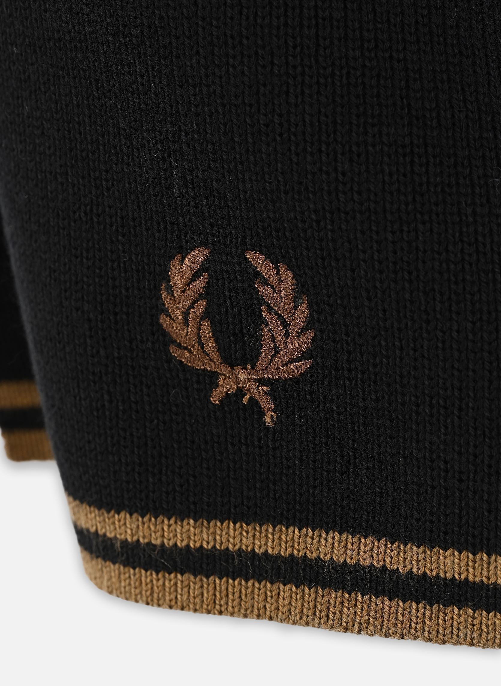 Echarpes Twin Tipped Merino Wool Scarf noir Fred Perry Echarpes Twin Tipped Merino Wool Scarf noir Black/Shadedston