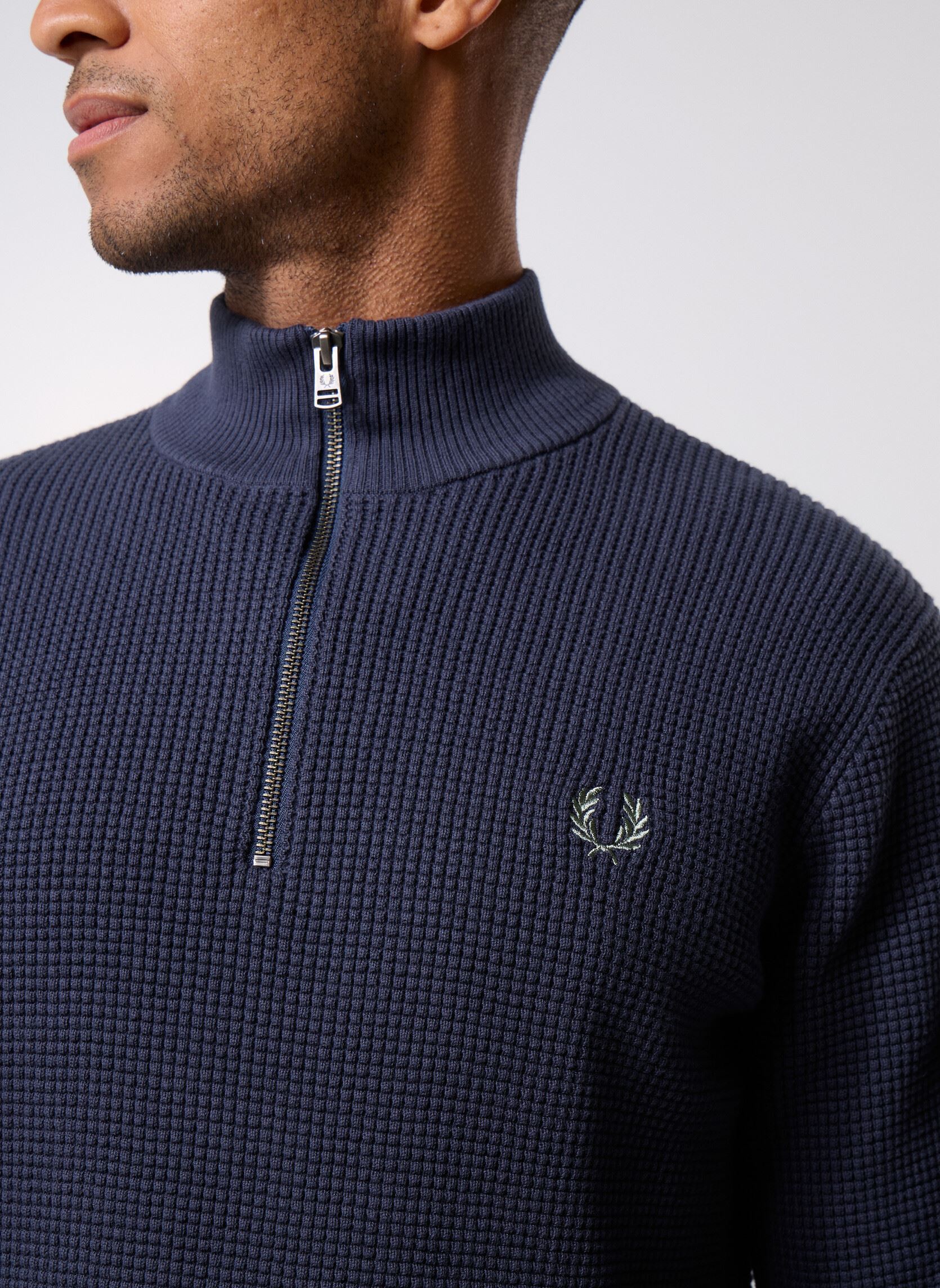 Sweats zippés Waffle Stitch Half Zip Jumper homme bleu Fred Perry Sweats zippés Waffle Stitch Half Zip Jumper homme bleu DARK AIRFORCE