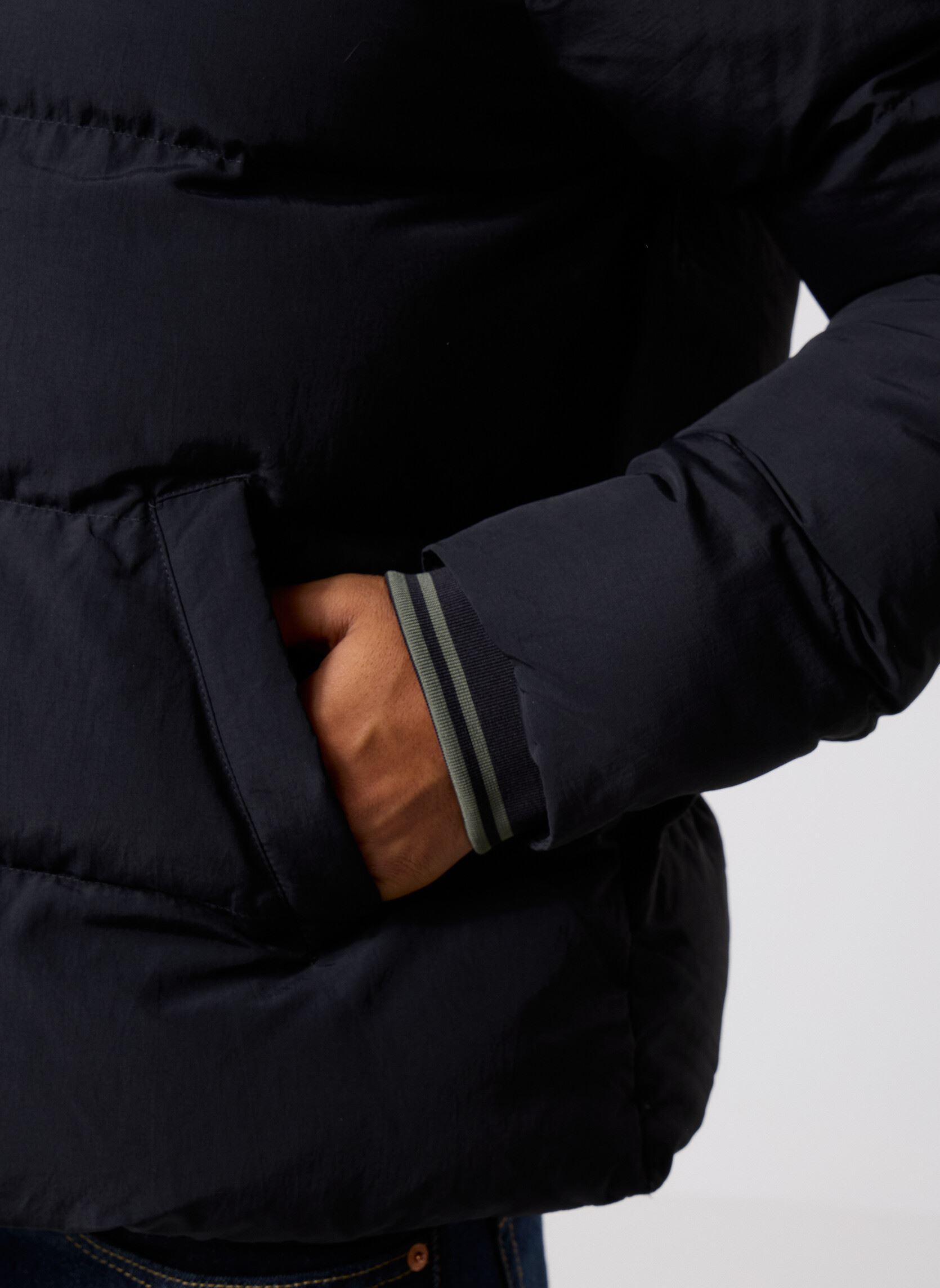 Daunenjacken Raglan Sleeve Padded Jacket herren schwarz Fred Perry Daunenjacken Raglan Sleeve Padded Jacket herren schwarz Black