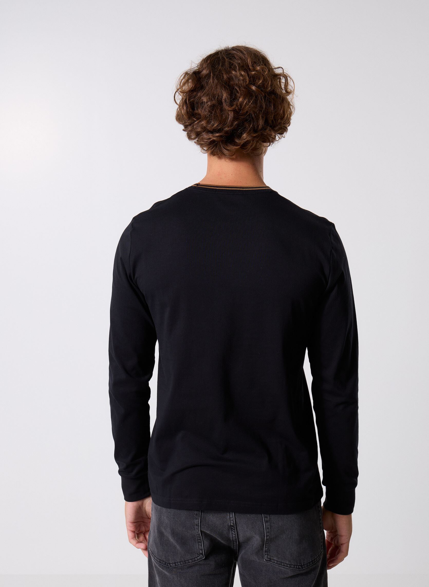 Sweats Ls Twin Tipped T-Shirt homme noir Fred Perry Sweats Ls Twin Tipped T-Shirt homme noir Black