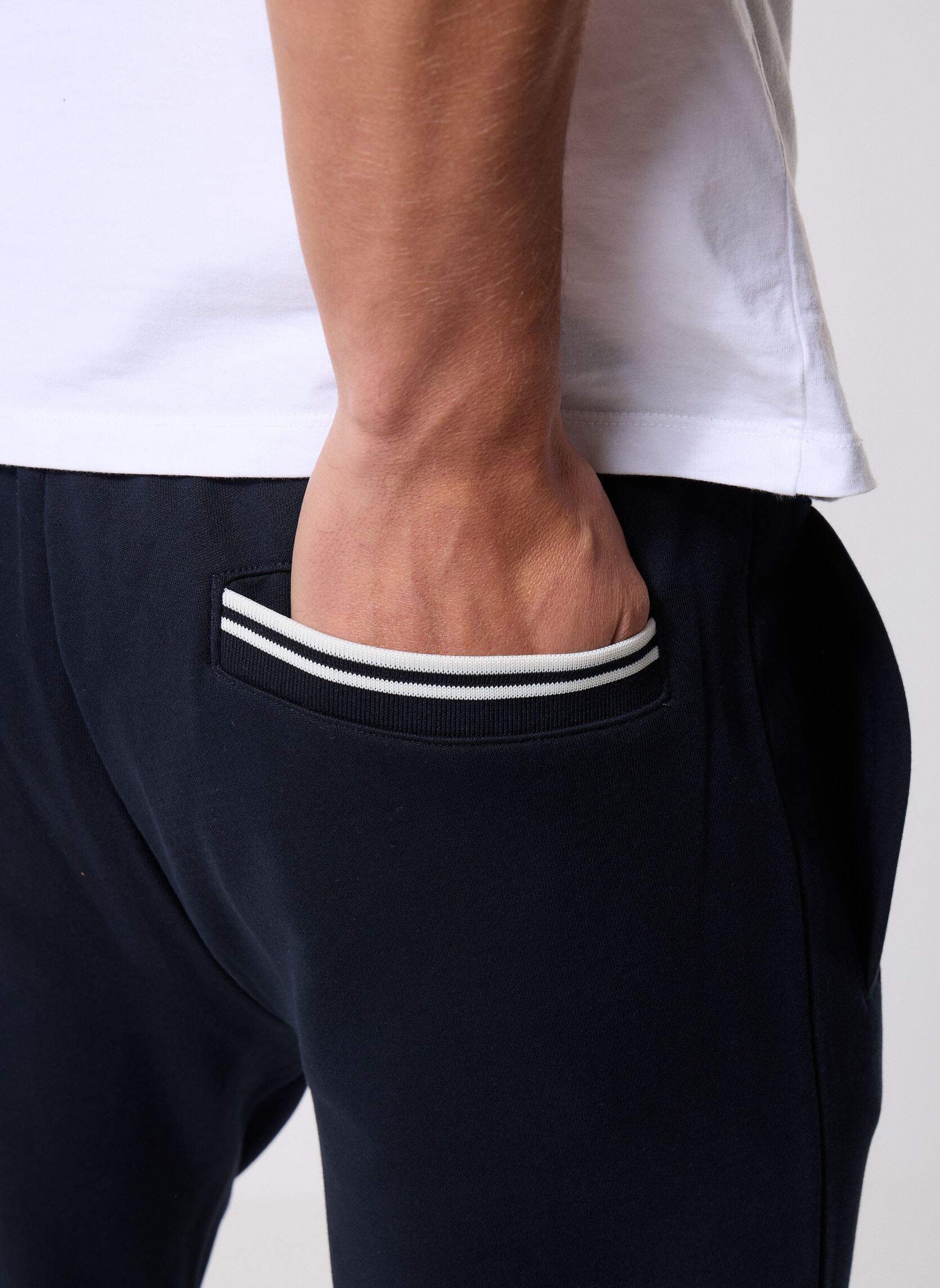Joggingbroeken Classic Sweatpant heren blauw Fred Perry Joggingbroeken Classic Sweatpant heren blauw Navy