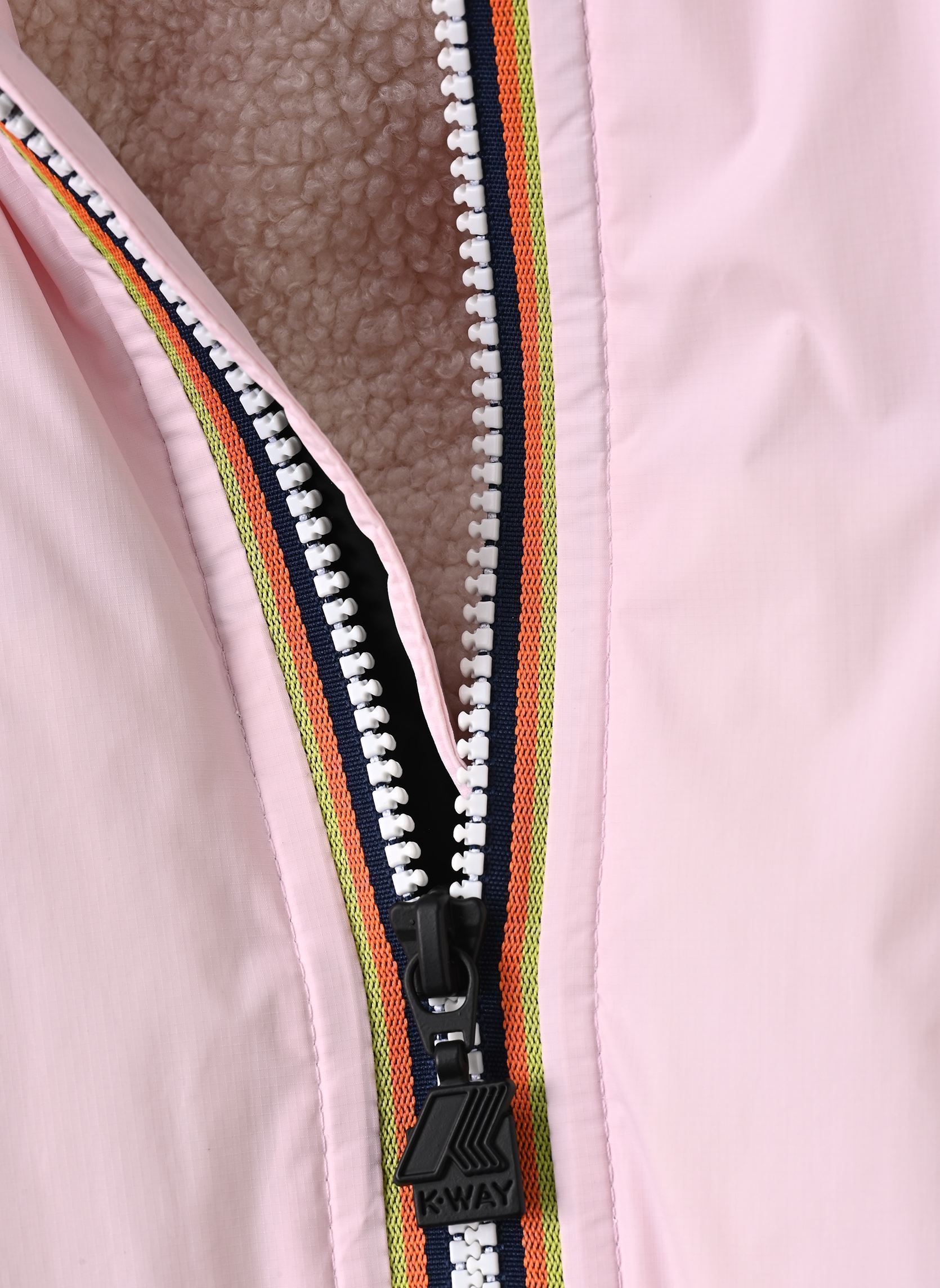 Waterdichte jassen en windjacks P. LE VRAI 4.0 CLAUDE ORSETTO roze K-Way Waterdichte jassen en windjacks P. LE VRAI 4.0 CLAUDE ORSETTO roze PINK SALLOW