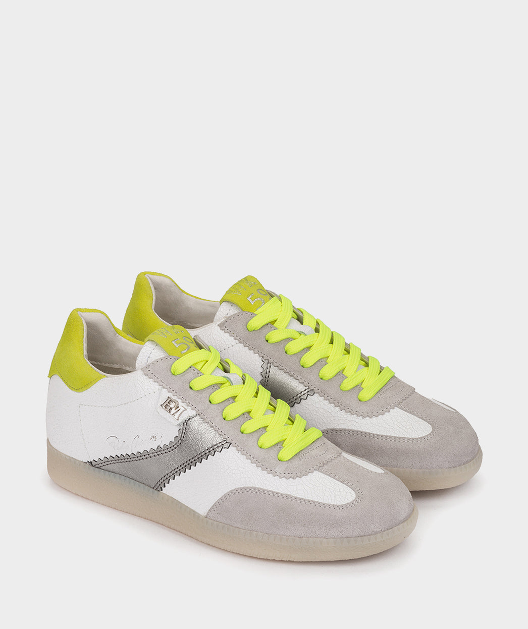 Baskets basses INDIANA CHAUSSURES DE SPORT EN CUIR CRAQUELÉ AVEC DÉTAILS FLUORESCENTS femme multicolore Pedro Miralles Baskets basses INDIANA CHAUSSURES DE SPORT EN CUIR CRAQUELÉ AVEC DÉTAILS FLUORESCENTS femme multicolore Multicouleur