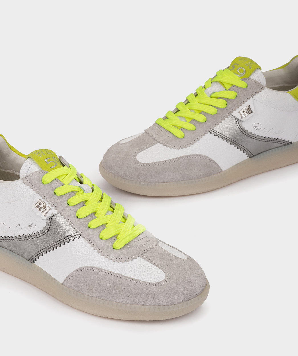 Baskets basses INDIANA CHAUSSURES DE SPORT EN CUIR CRAQUELÉ AVEC DÉTAILS FLUORESCENTS femme multicolore Pedro Miralles Baskets basses INDIANA CHAUSSURES DE SPORT EN CUIR CRAQUELÉ AVEC DÉTAILS FLUORESCENTS femme multicolore Multicouleur