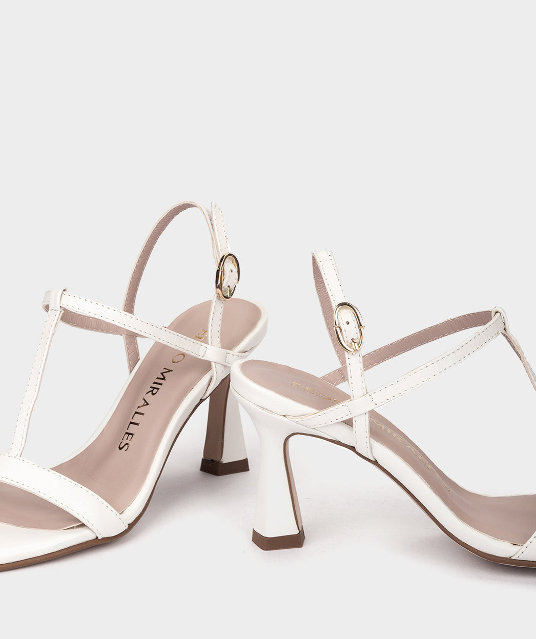 Sandales ZUFRE SANDALES À TALONS EN CUIR BLANC femme blanc Pedro Miralles Sandales ZUFRE SANDALES À TALONS EN CUIR BLANC femme blanc Blanc