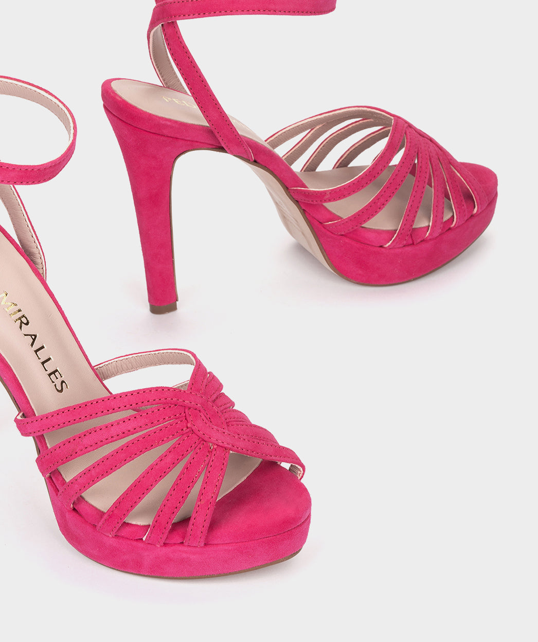 Sandales ETIOPIA SANDALES À TALONS COMPENSÉS EN DAIM FRAMBOISE femme rose Pedro Miralles Sandales ETIOPIA SANDALES À TALONS COMPENSÉS EN DAIM FRAMBOISE femme rose Rose