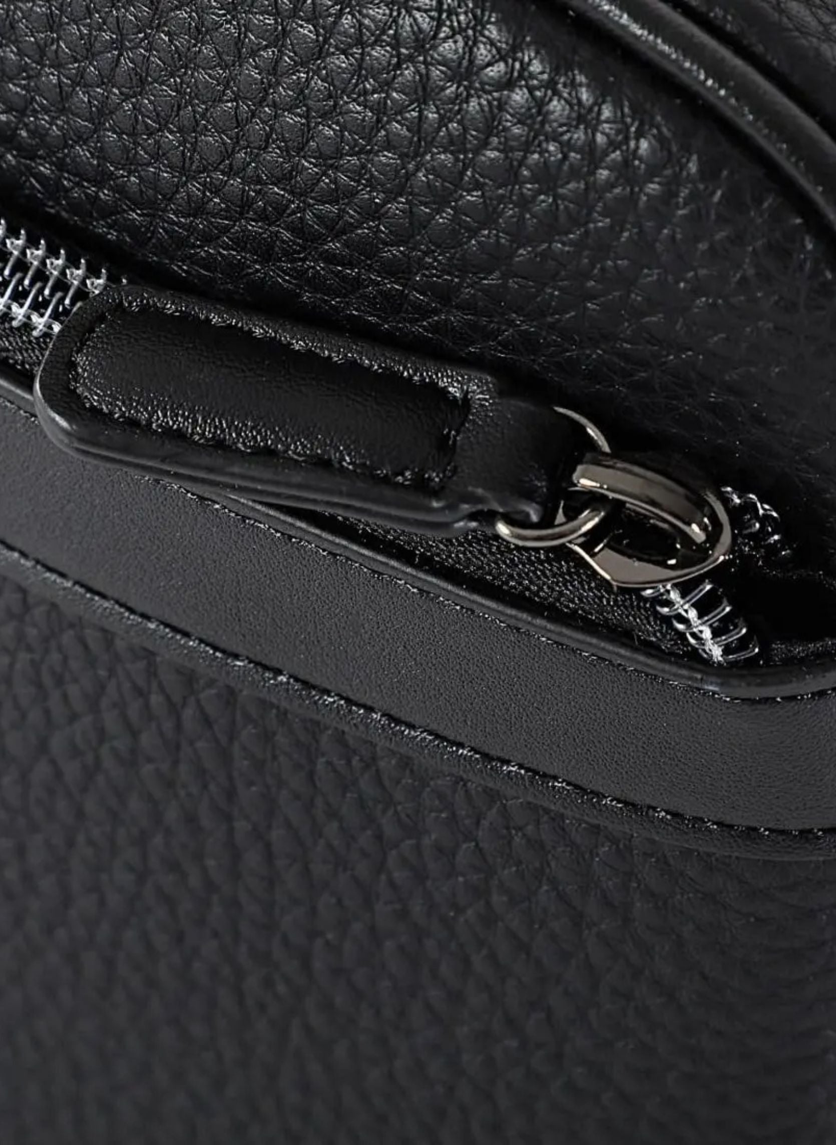 Sac Ceinture VALENTINO Cardano Belt Bag Noir - Neuf Avec étiquettes