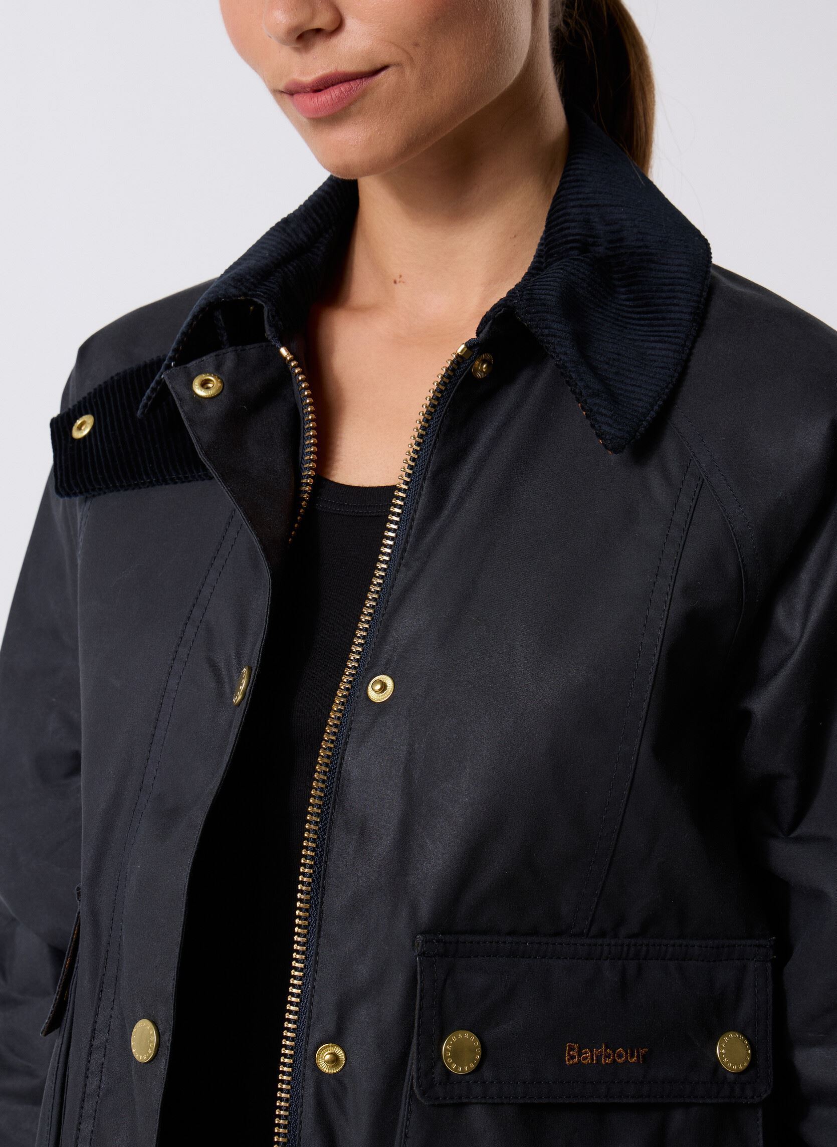 Parkas Cropped Beadnell Wax Jacket femme bleu Barbour Parkas Cropped Beadnell Wax Jacket femme bleu NAVY-CLASSIC