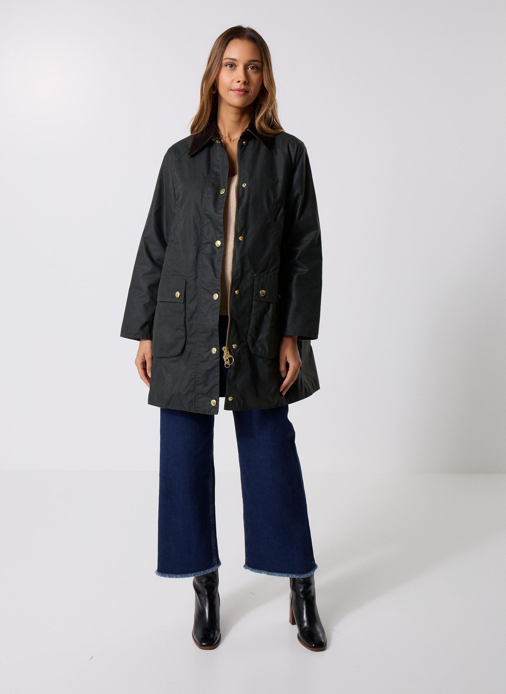 Winterjas Long Beadnell Wax Jacket dames groen Barbour Winterjas Long Beadnell Wax Jacket dames groen SAGE/ANCIENT