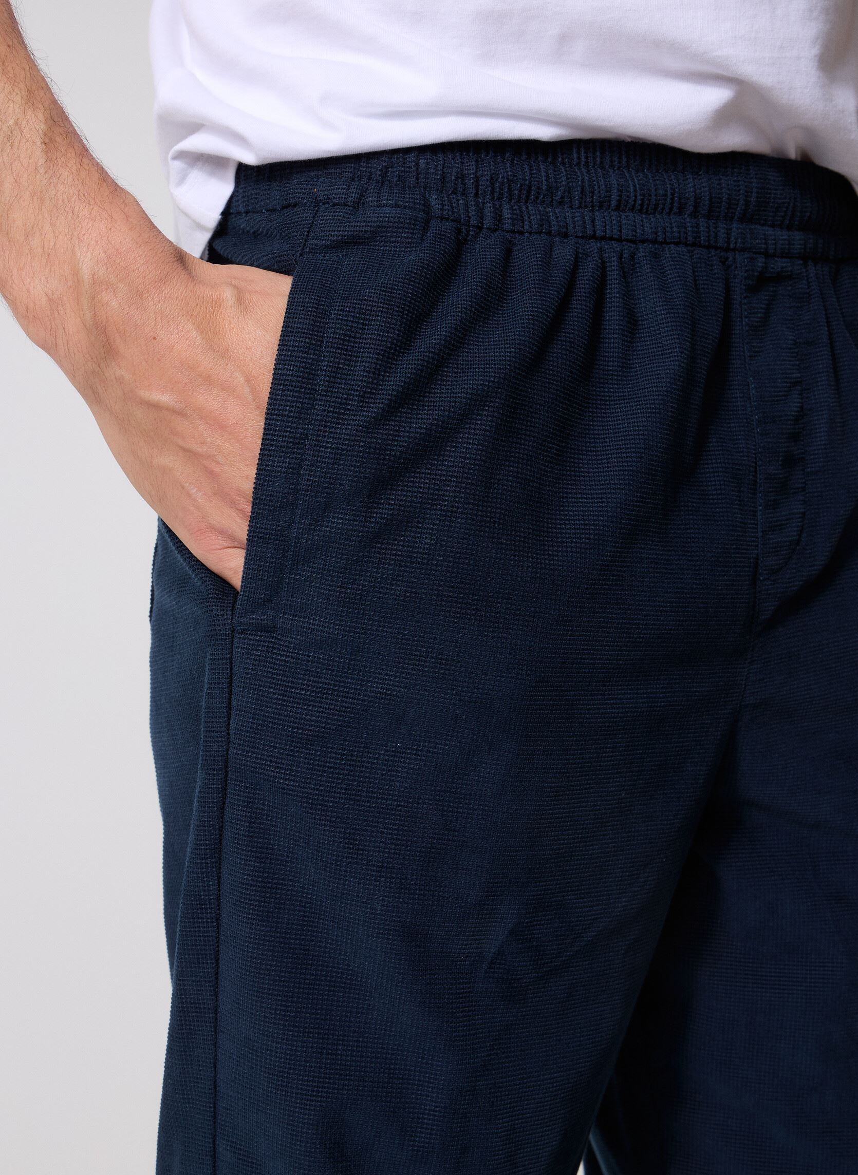 Pantalons droits Corduroy Drawcord Trouser homme bleu Lyle & Scott Pantalons droits Corduroy Drawcord Trouser homme bleu DARK NAVY