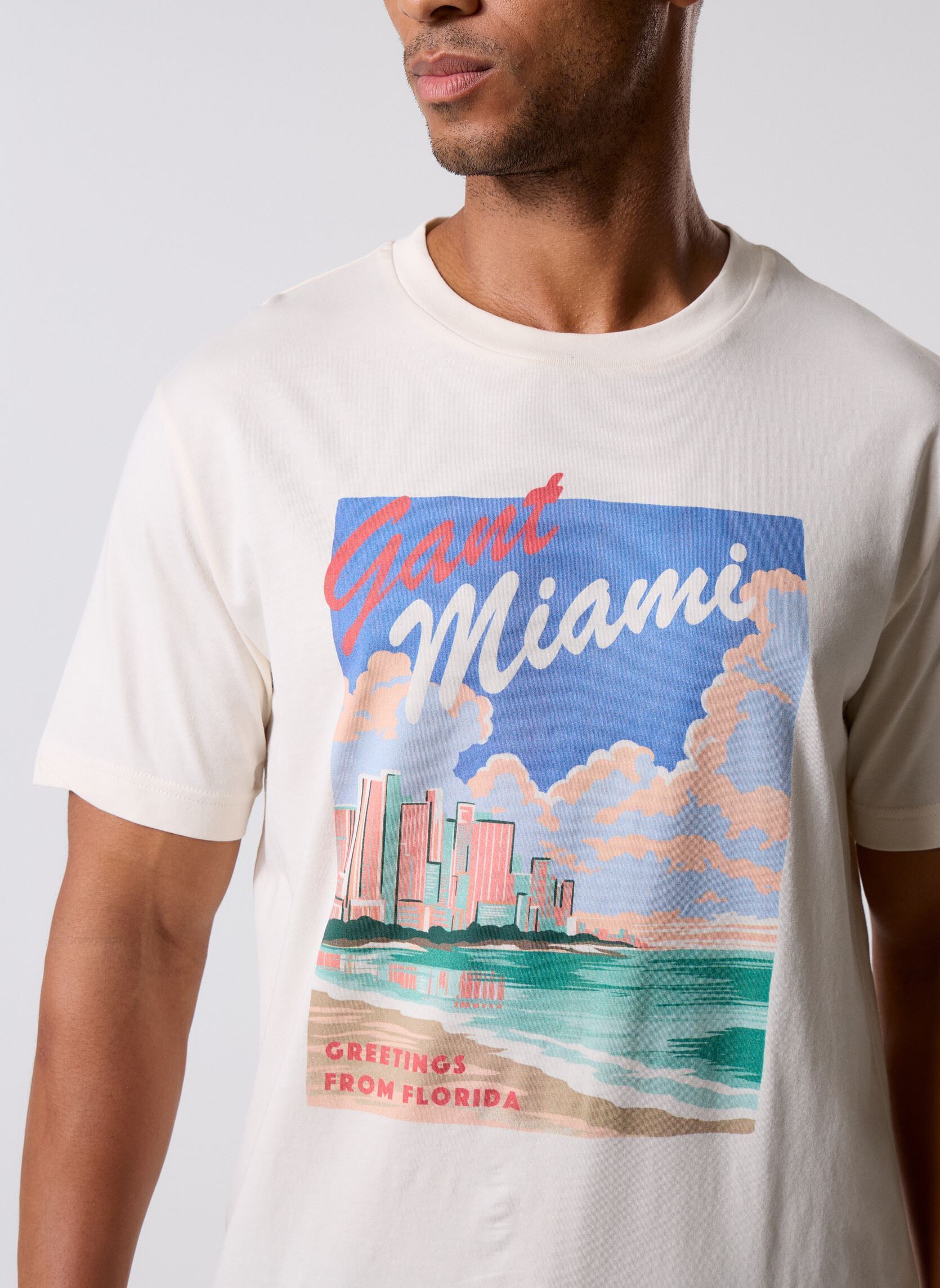 Tee-shirts manches courtes Graphic T-Shirt homme blanc GANT Tee-shirts manches courtes Graphic T-Shirt homme blanc CREAM