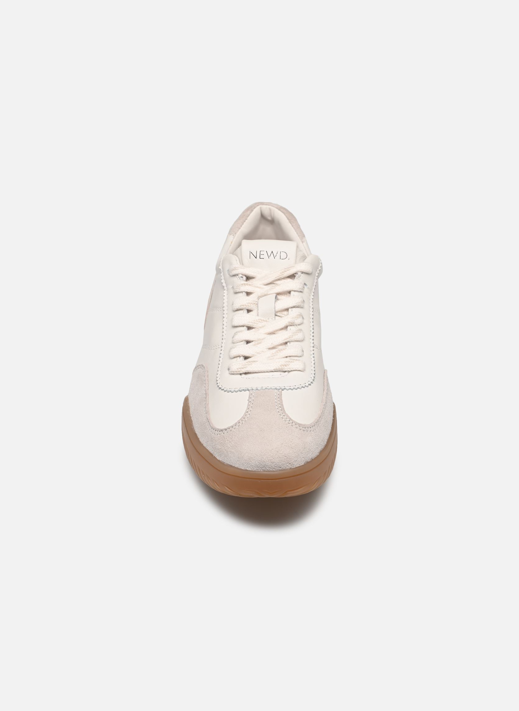 Lage sneakers 23607-45 dames wit NEWD. Lage sneakers 23607-45 dames wit WHITE COMB