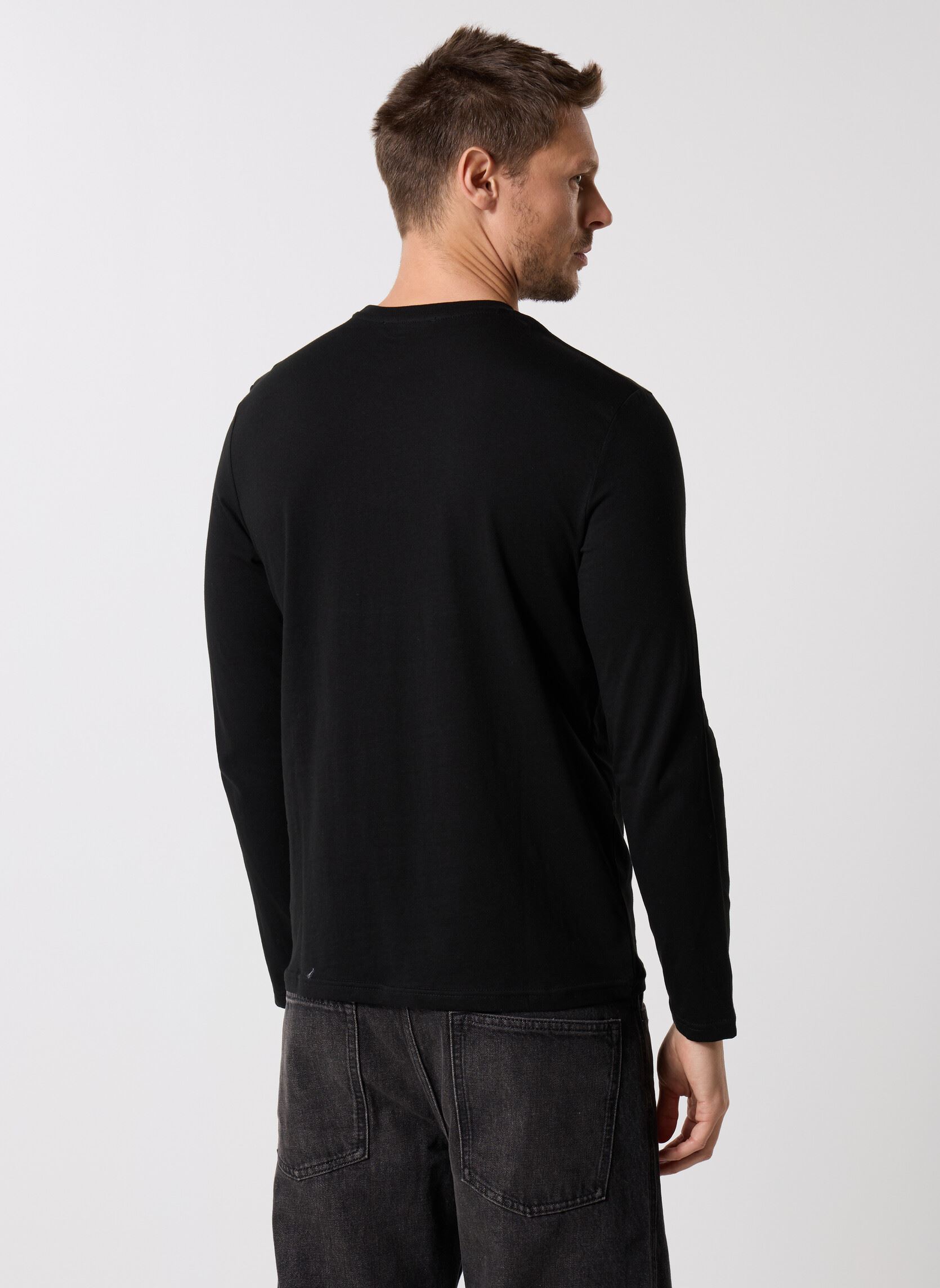 Tee-shirts manches courtes TELOTARNO homme noir MADE BY Tee-shirts manches courtes TELOTARNO homme noir Z*NOIR+Z*BLANC