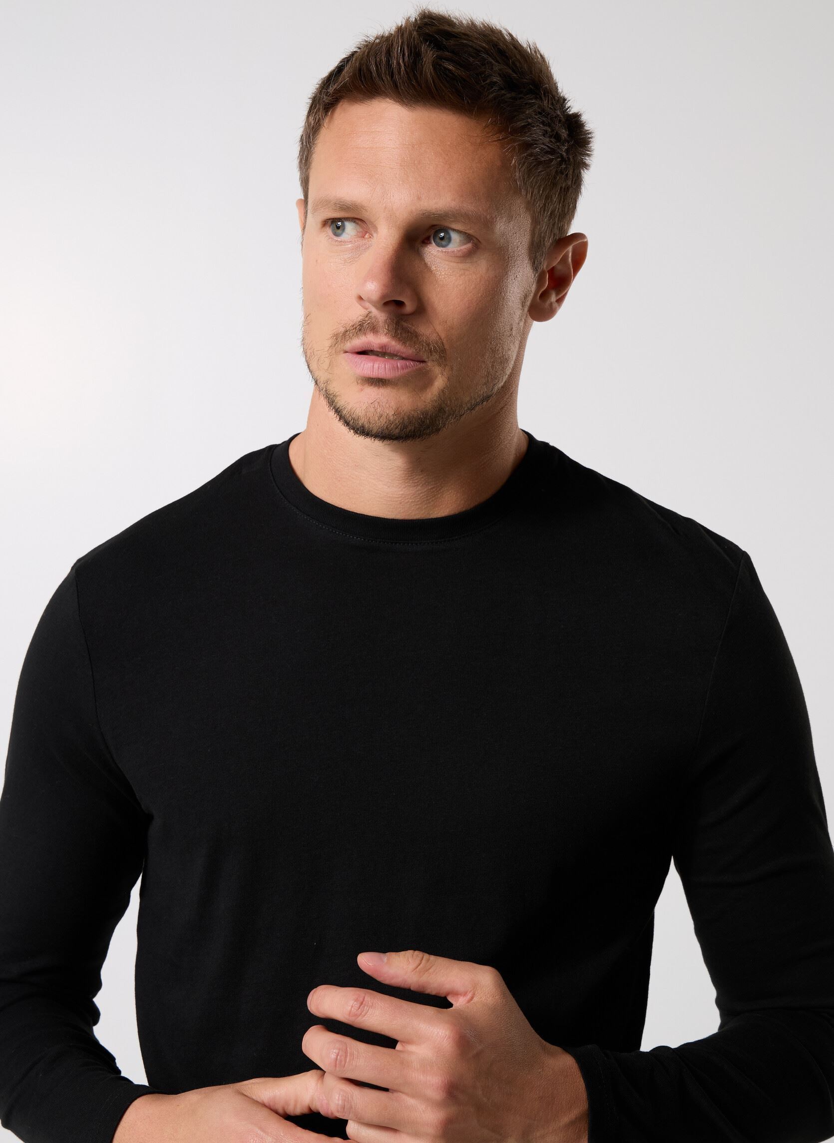 Tee-shirts manches courtes TELOTARNO homme noir MADE BY Tee-shirts manches courtes TELOTARNO homme noir Z*NOIR+Z*BLANC
