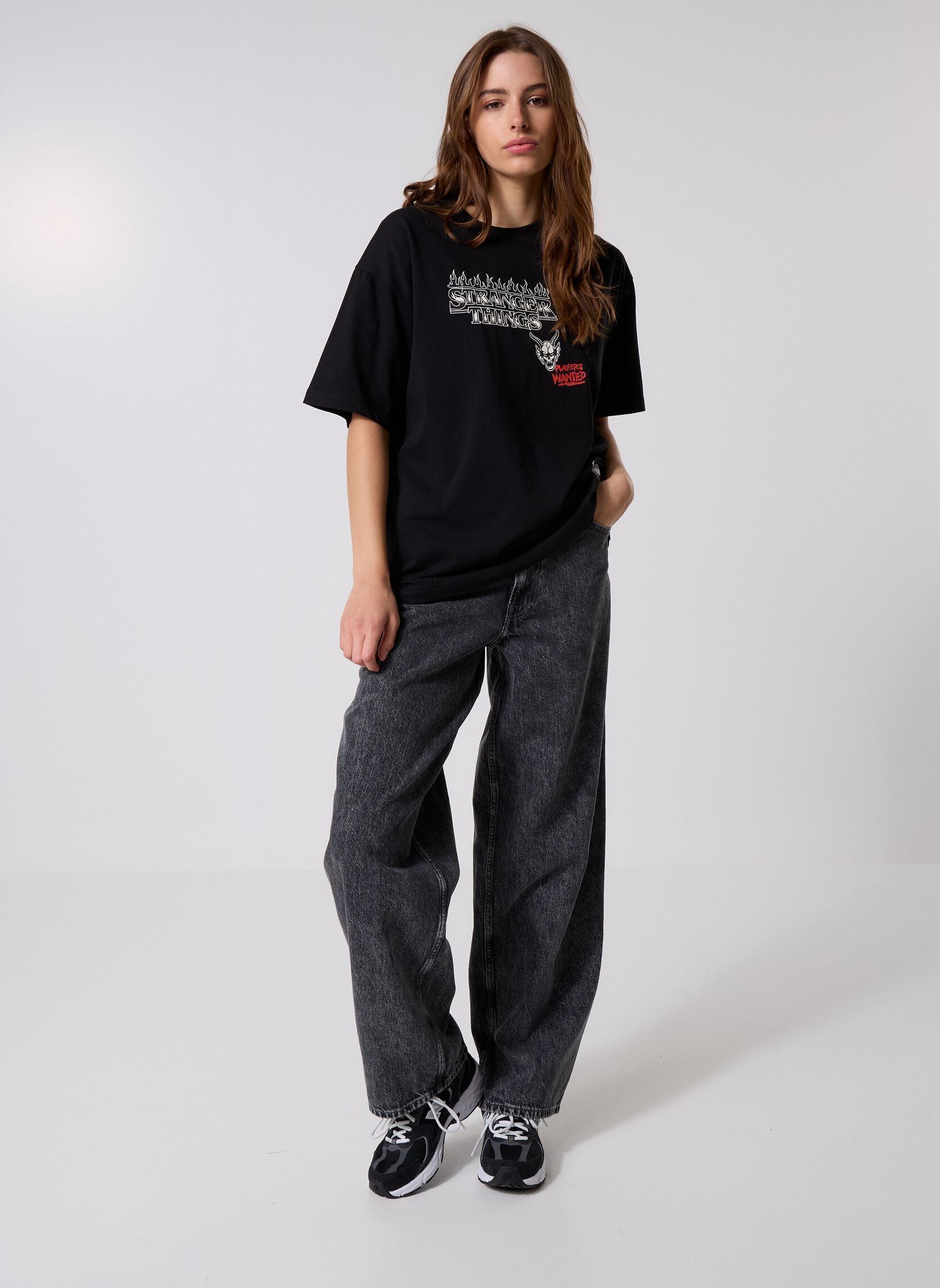 Kurzarm-T-Shirts Hell Fire Tee - Stranger Things schwarz Palladium Kurzarm-T-Shirts Hell Fire Tee - Stranger Things schwarz Black
