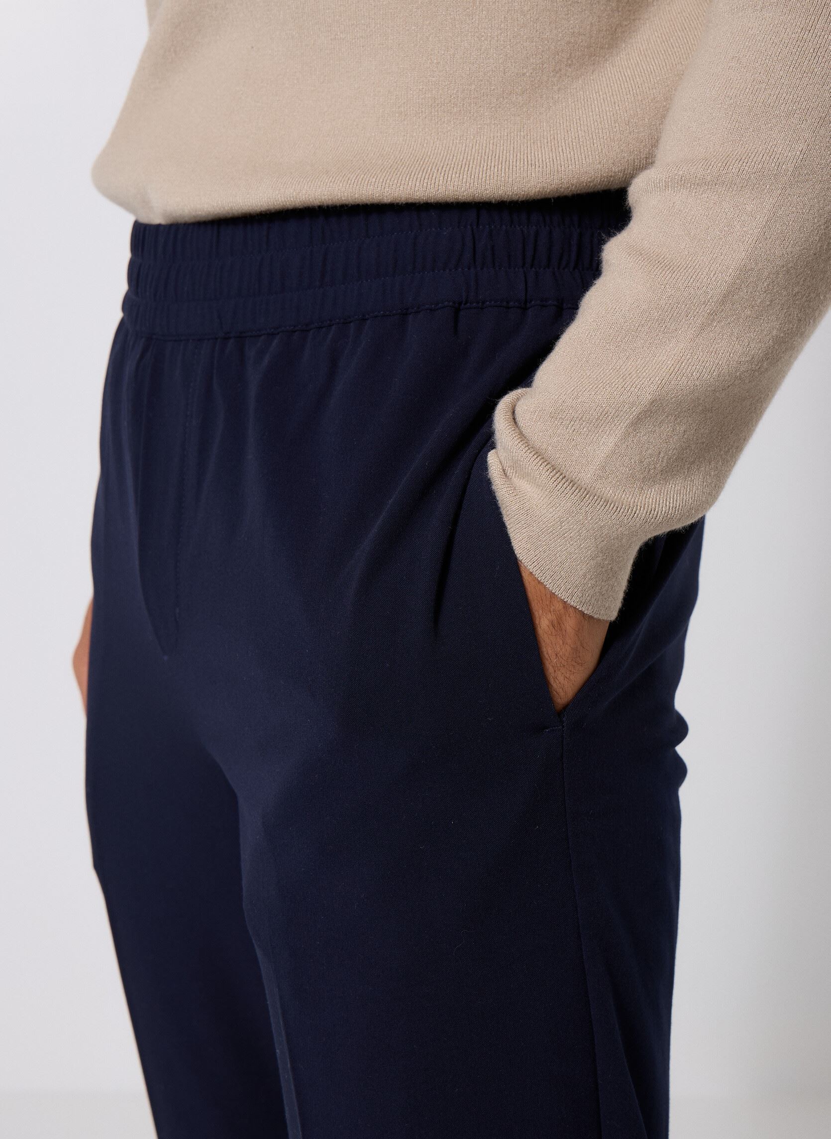 Pantalons droits Smithy Trousers 10931 homme noir Samsoe Samsoe Pantalons droits Smithy Trousers 10931 homme noir NIGHT SKY