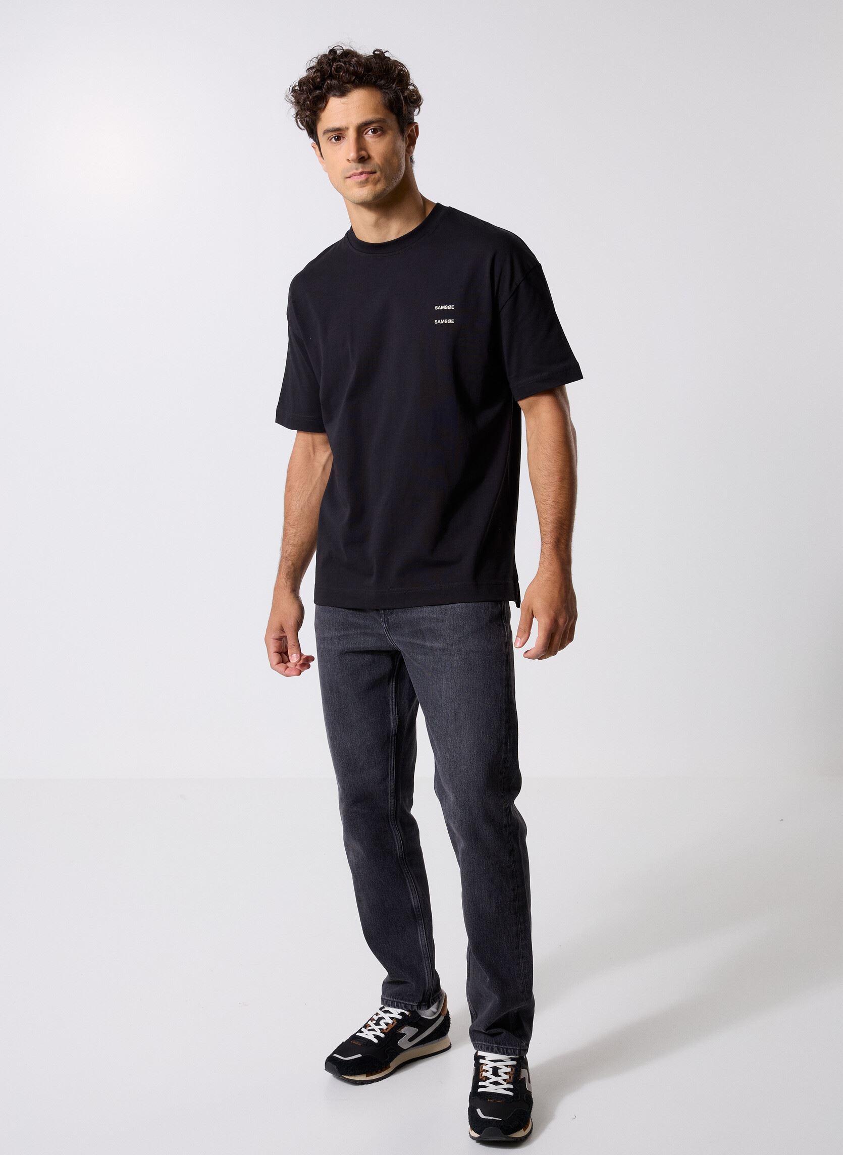 Tee-shirts manches courtes Joel T-Shirt 11415 homme noir Samsoe Samsoe Tee-shirts manches courtes Joel T-Shirt 11415 homme noir Black Basic