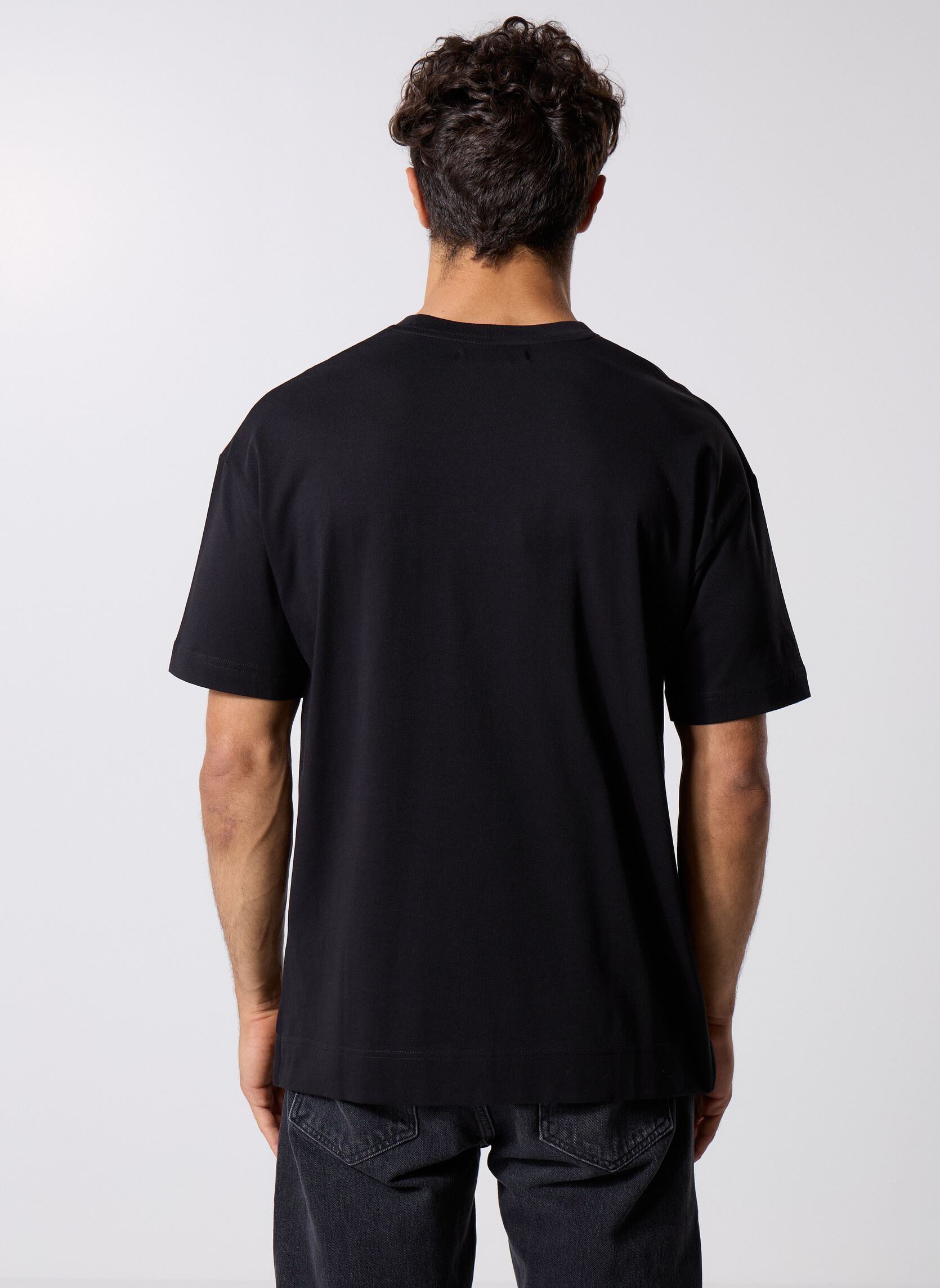 Tee-shirts manches courtes Joel T-Shirt 11415 homme noir Samsoe Samsoe Tee-shirts manches courtes Joel T-Shirt 11415 homme noir Black Basic