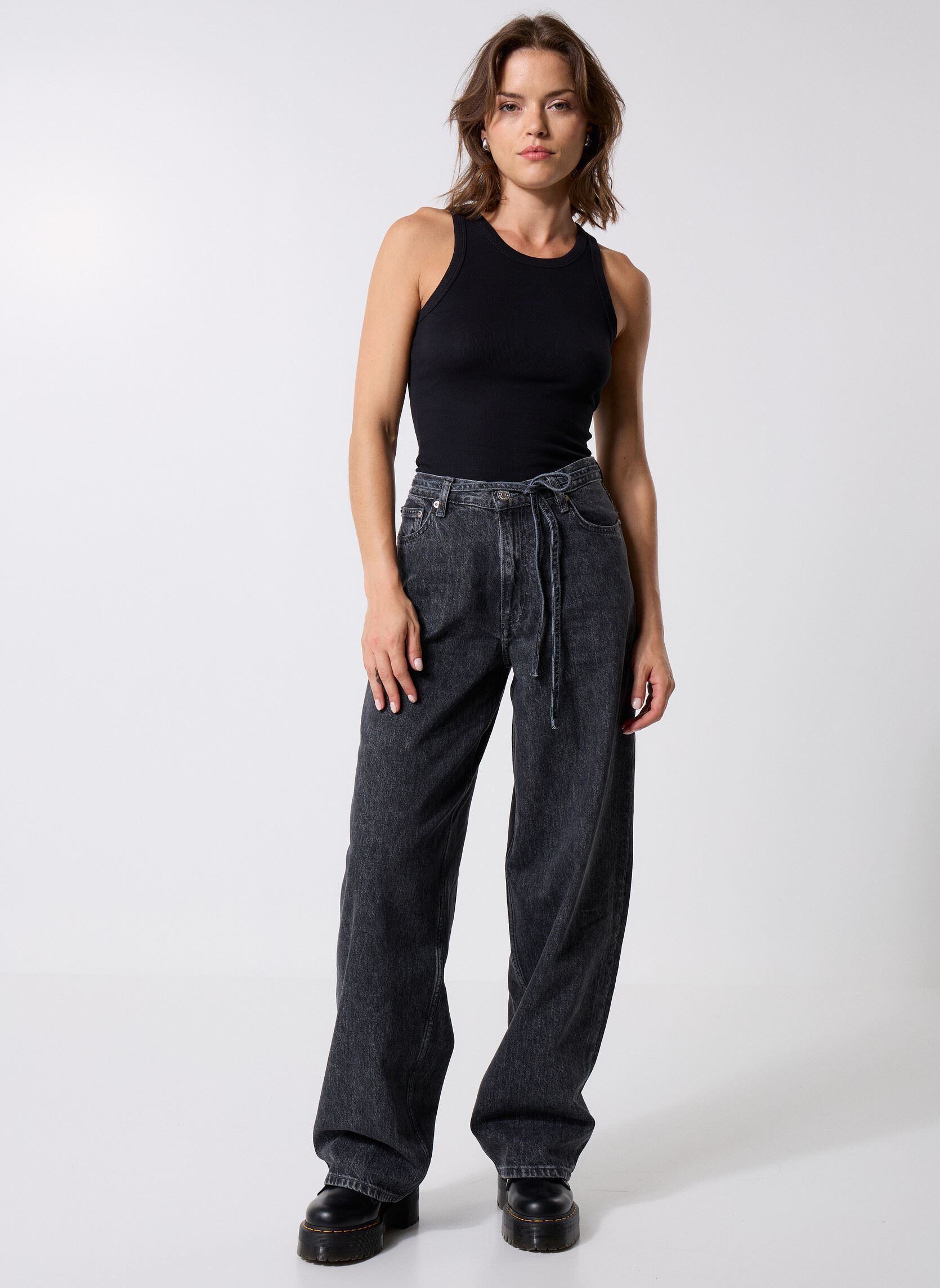 Wijde jeans / Flared Jeans Saharper Jeans Belt 15590 dames grijs Samsoe Samsoe Wijde jeans / Flared Jeans Saharper Jeans Belt 15590 dames grijs Grey Cloud