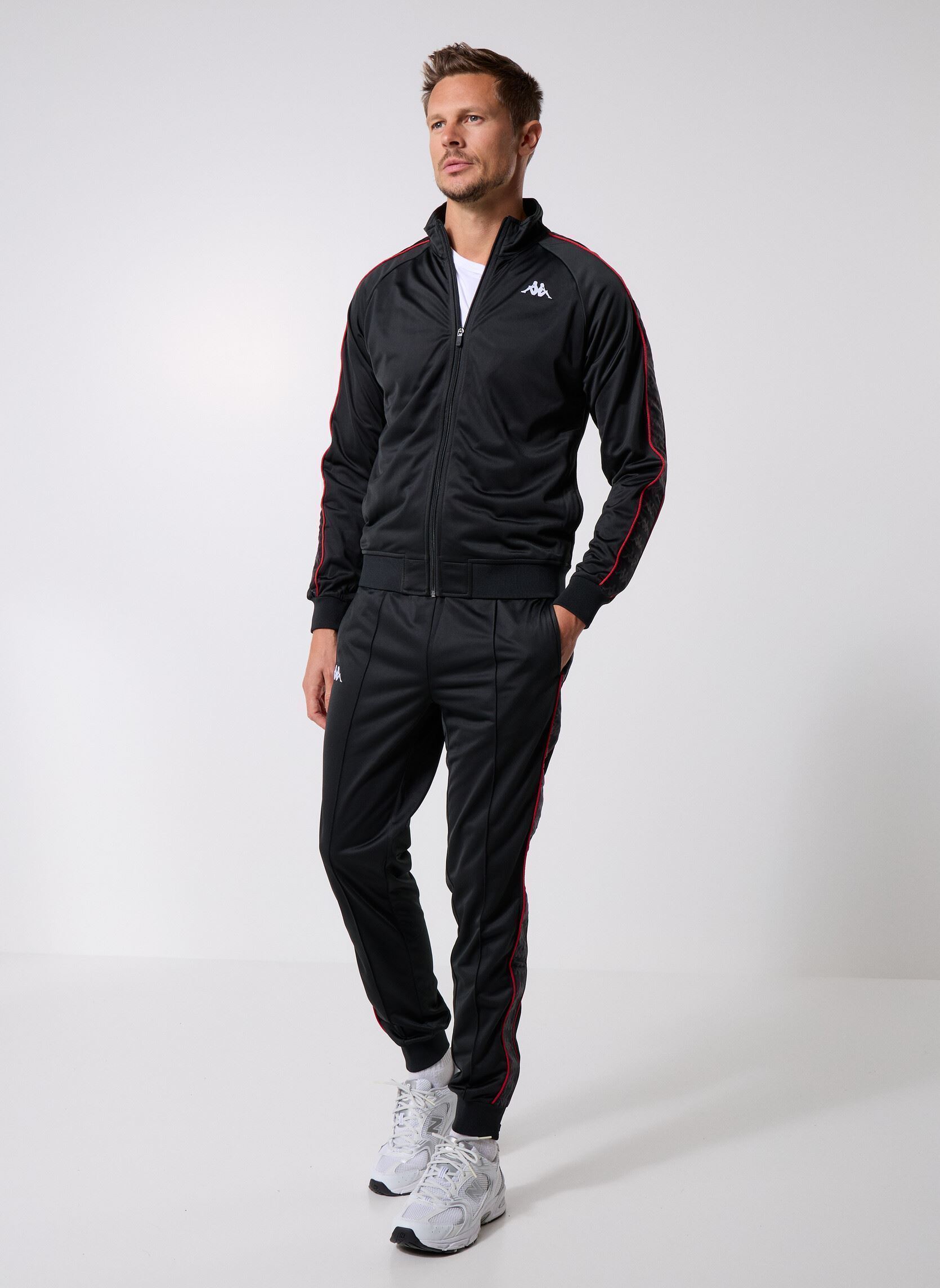 Jogginghosen RASTORIA SLIM 222 BANDA PANTS herren schwarz Kappa Jogginghosen RASTORIA SLIM 222 BANDA PANTS herren schwarz BLACK/RED RACING/WHITE