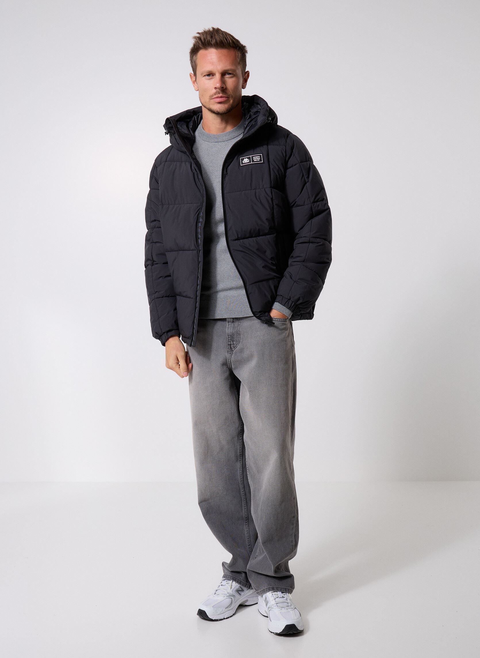 Gewatteerde jassen AUTHENTIC OLMY heren zwart Kappa Gewatteerde jassen AUTHENTIC OLMY heren zwart BLACK