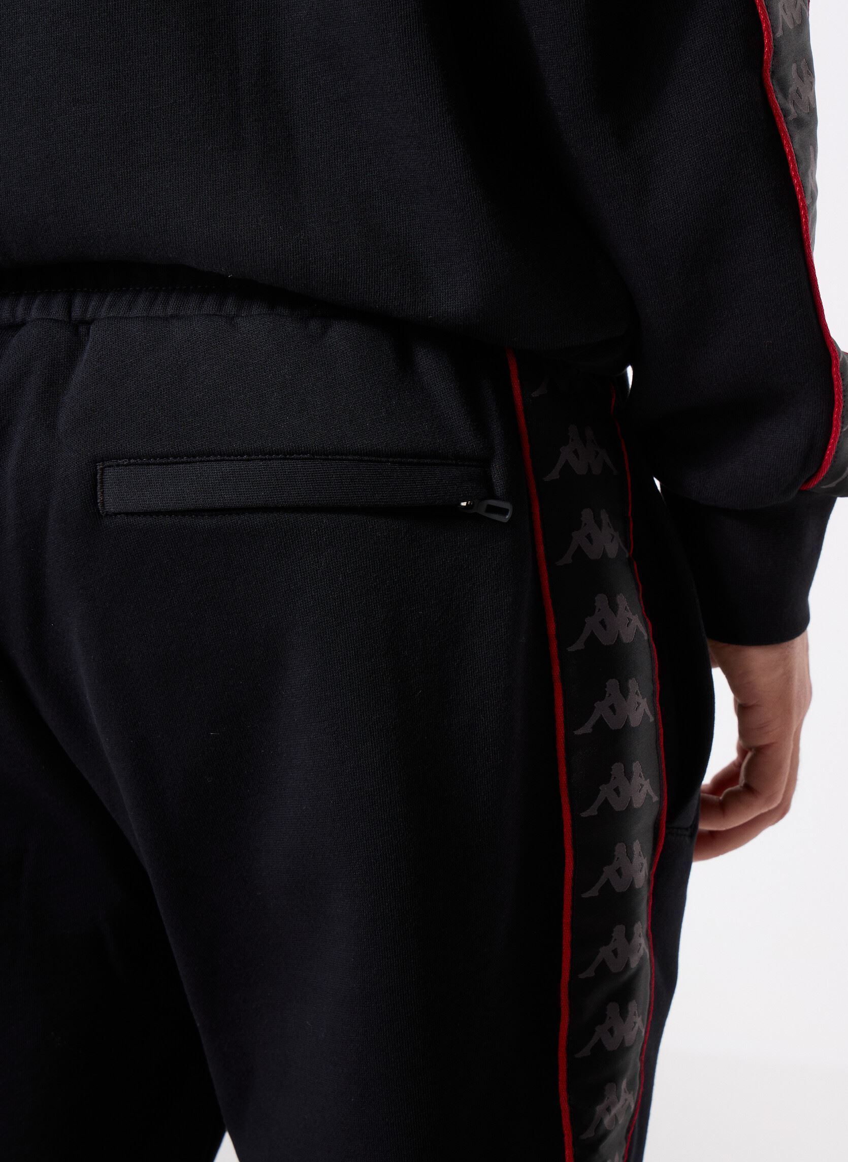 Joggingbroeken 222 BANDA ALANZ 4 heren zwart Kappa Joggingbroeken 222 BANDA ALANZ 4 heren zwart BLACK/RED RACING/WHITE