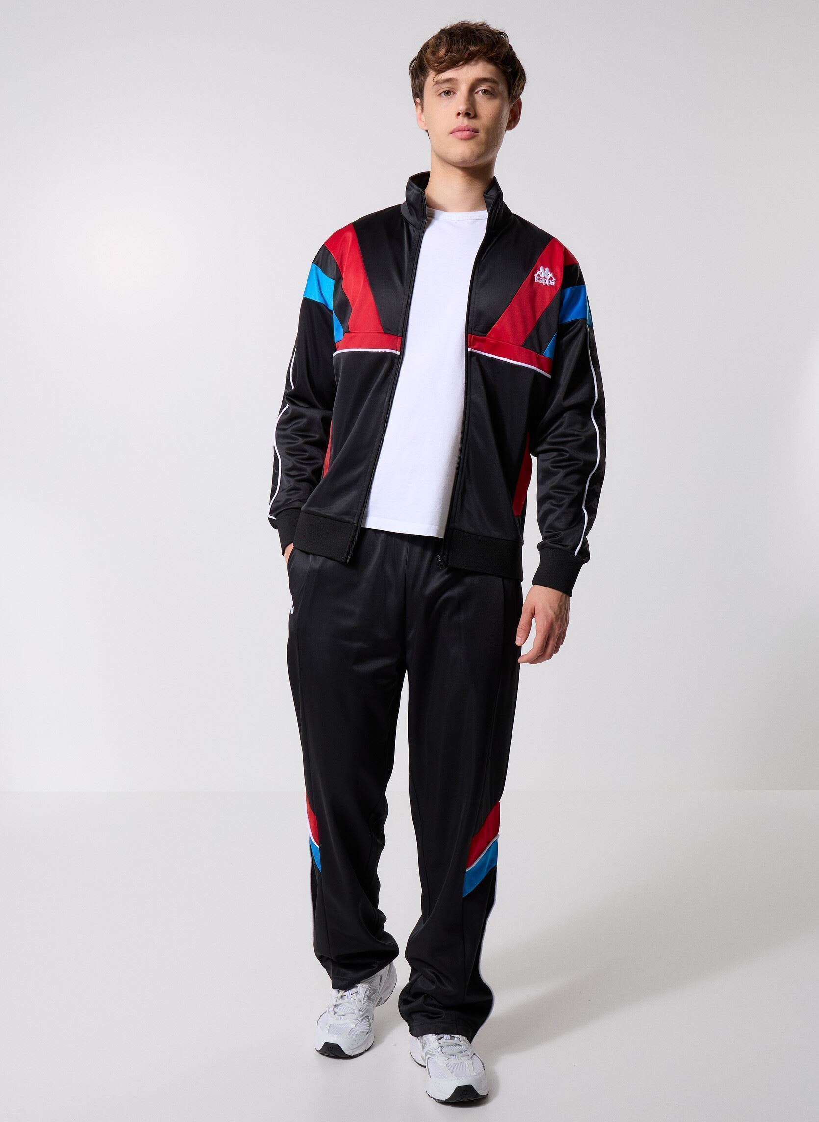 Trainingsvest 222 BANDA ORLANDO heren zwart Kappa Trainingsvest 222 BANDA ORLANDO heren zwart BLACK/RED RACING/BLUE SEA