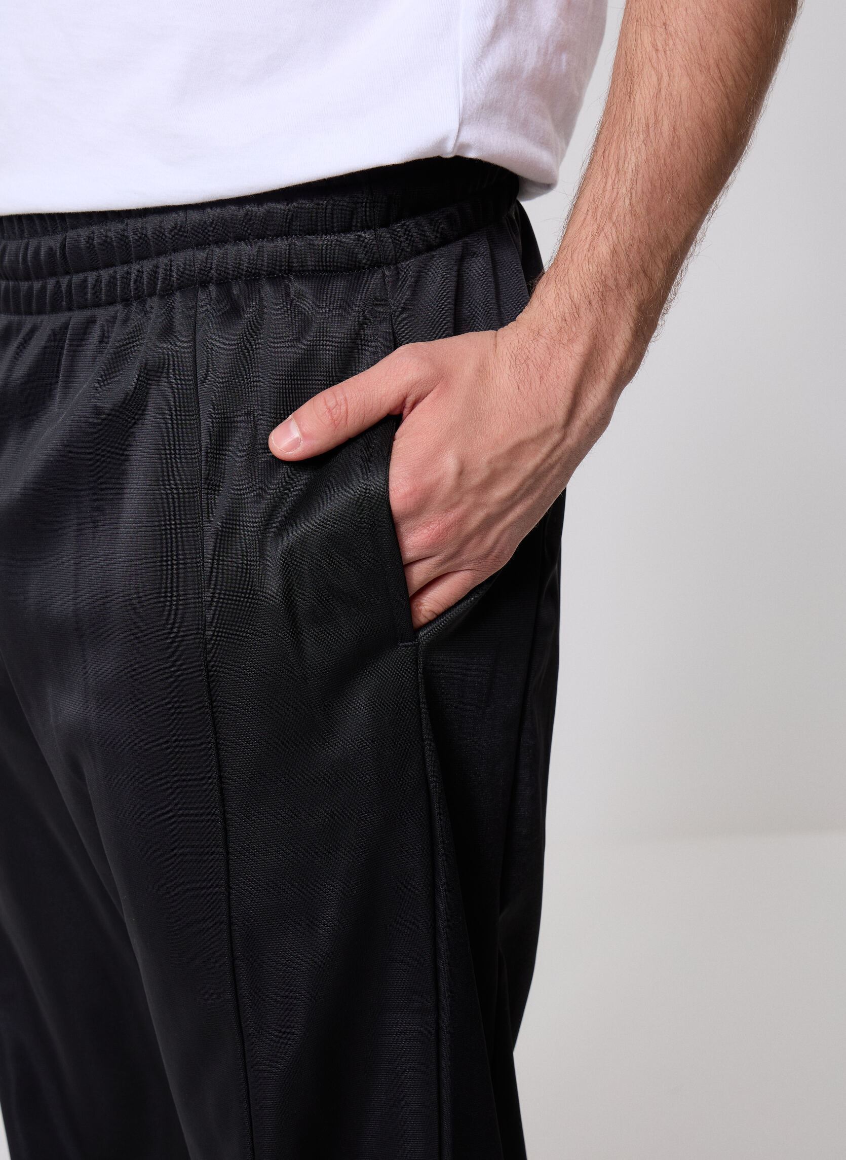 Jogginghosen 222 BANDA ORESTE herren schwarz Kappa Jogginghosen 222 BANDA ORESTE herren schwarz BLACK/RED RACING/BLUE SEA