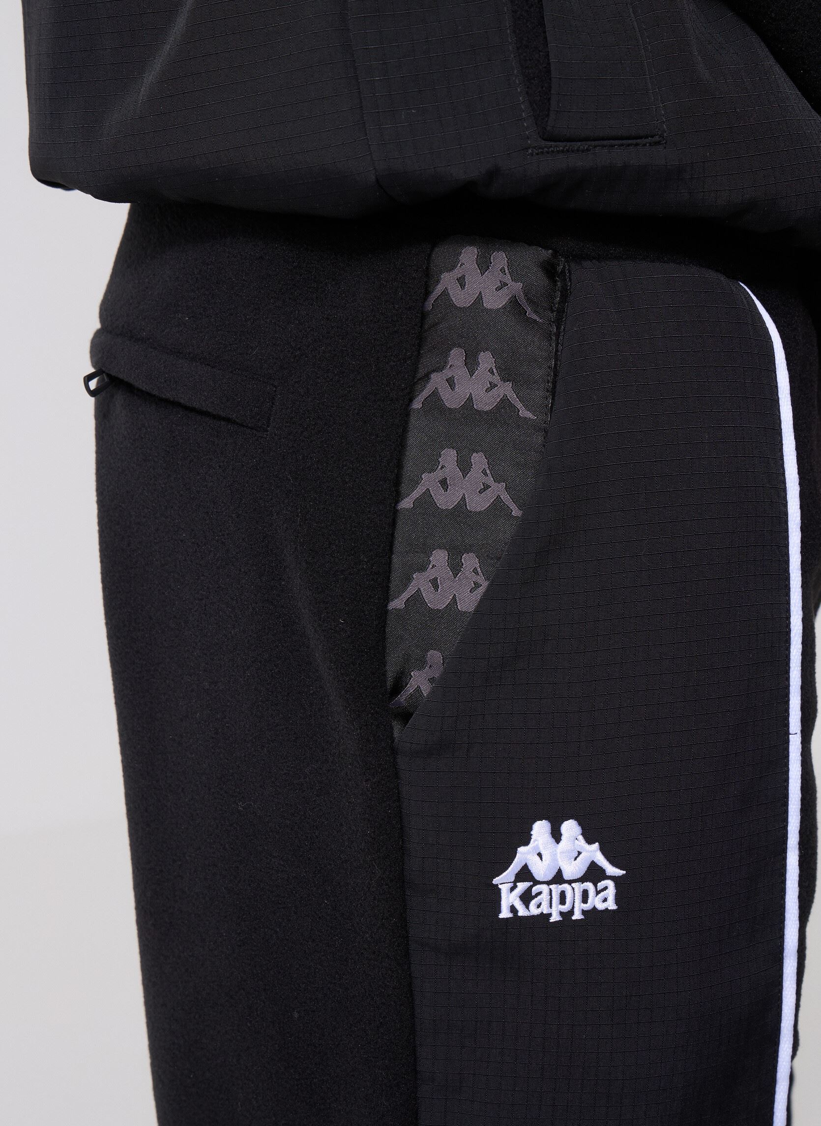 Joggingbroeken 222 BANDA OTELLO heren zwart Kappa Joggingbroeken 222 BANDA OTELLO heren zwart BLACK/WHITE
