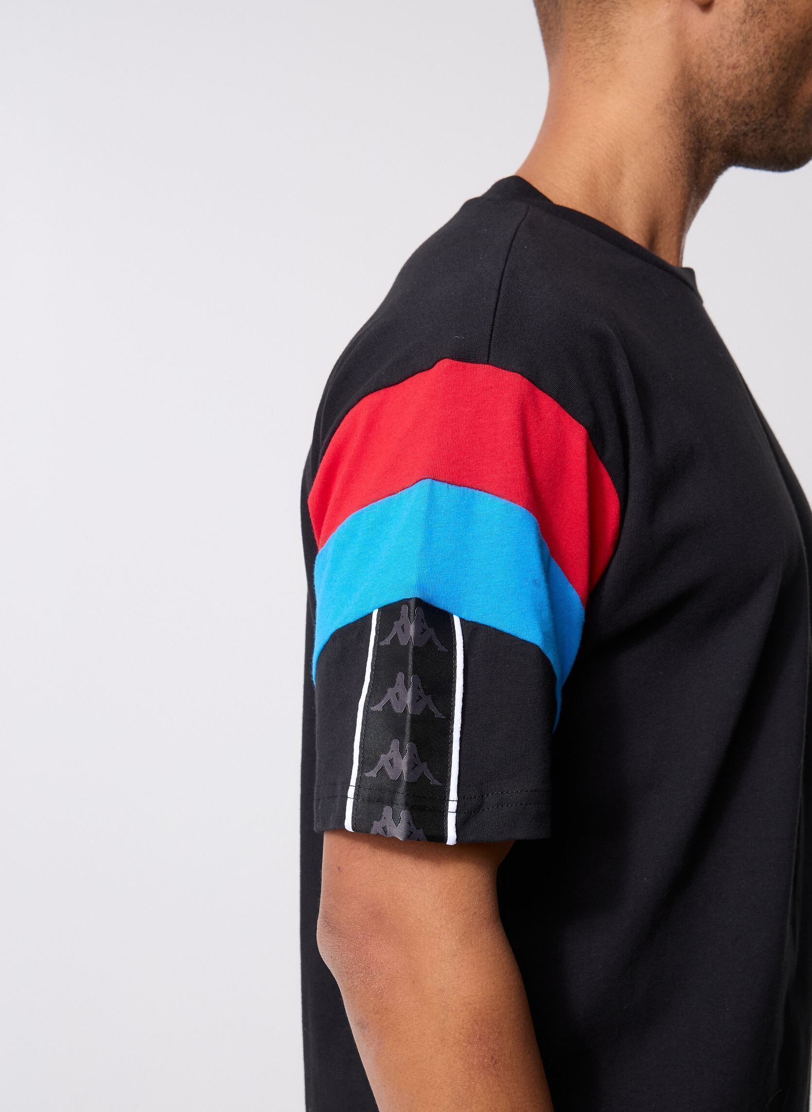 Tee-shirts manches courtes 222 BANDA OTTO homme noir Kappa Tee-shirts manches courtes 222 BANDA OTTO homme noir BLACK/RED RACING/BLUE SEA