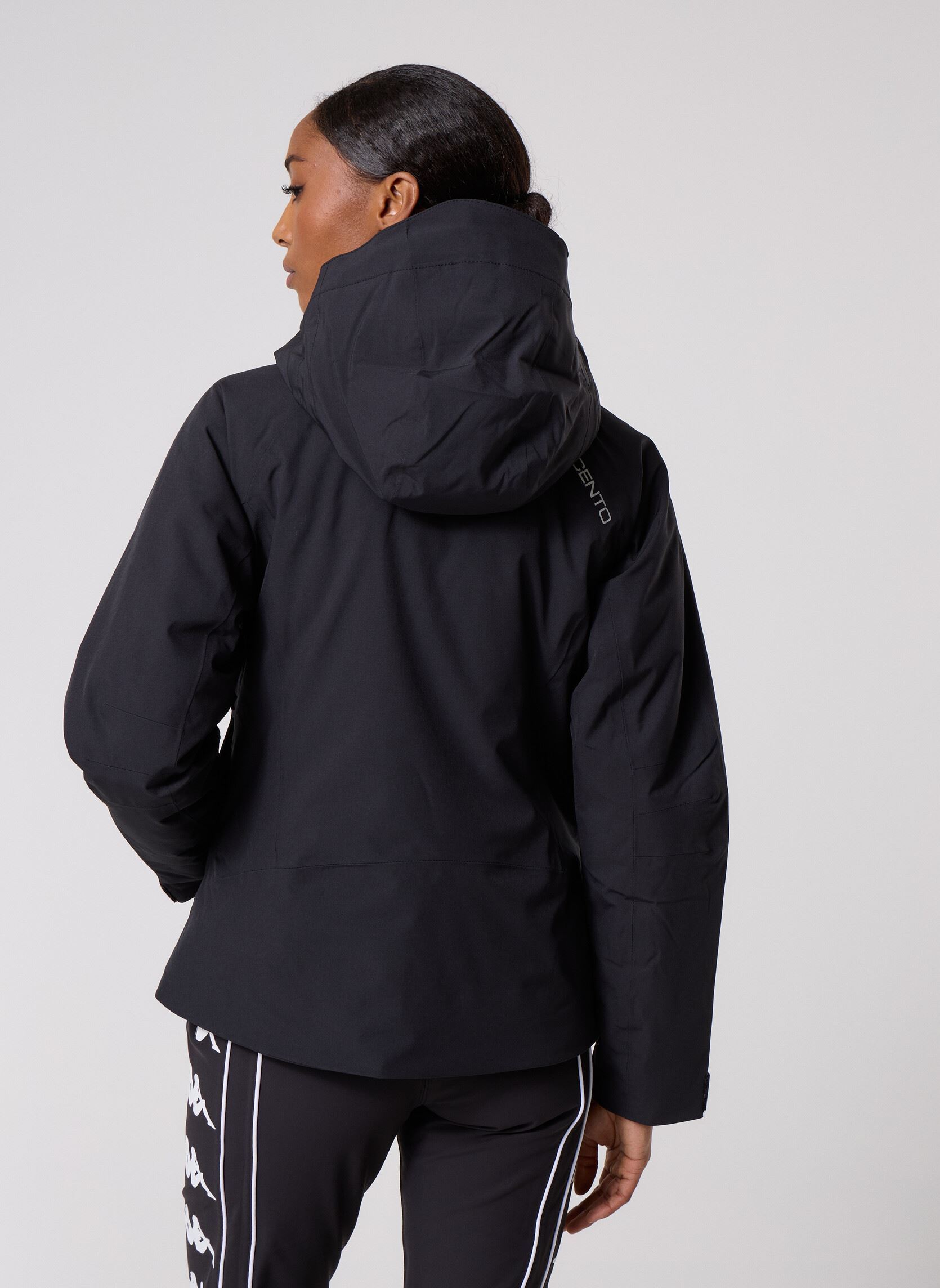 Winterjas 8CENTO 810 dames zwart Kappa Winterjas 8CENTO 810 dames zwart BLACK DK