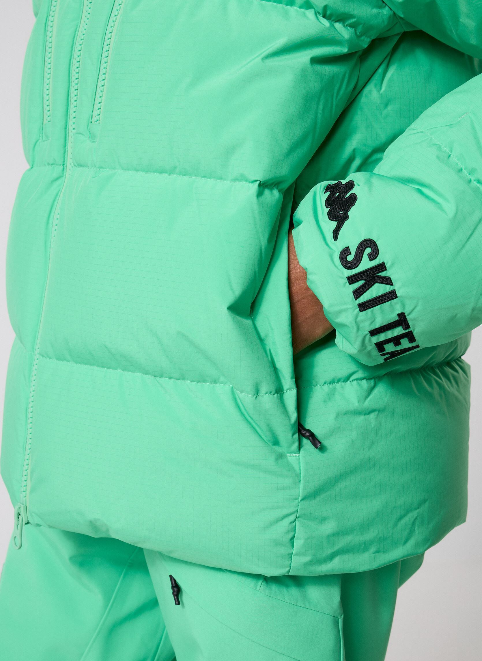 Gewatteerde jassen 6CENTO 662C PREMIUM groen Kappa Gewatteerde jassen 6CENTO 662C PREMIUM groen GREEN IRISH/BLACK