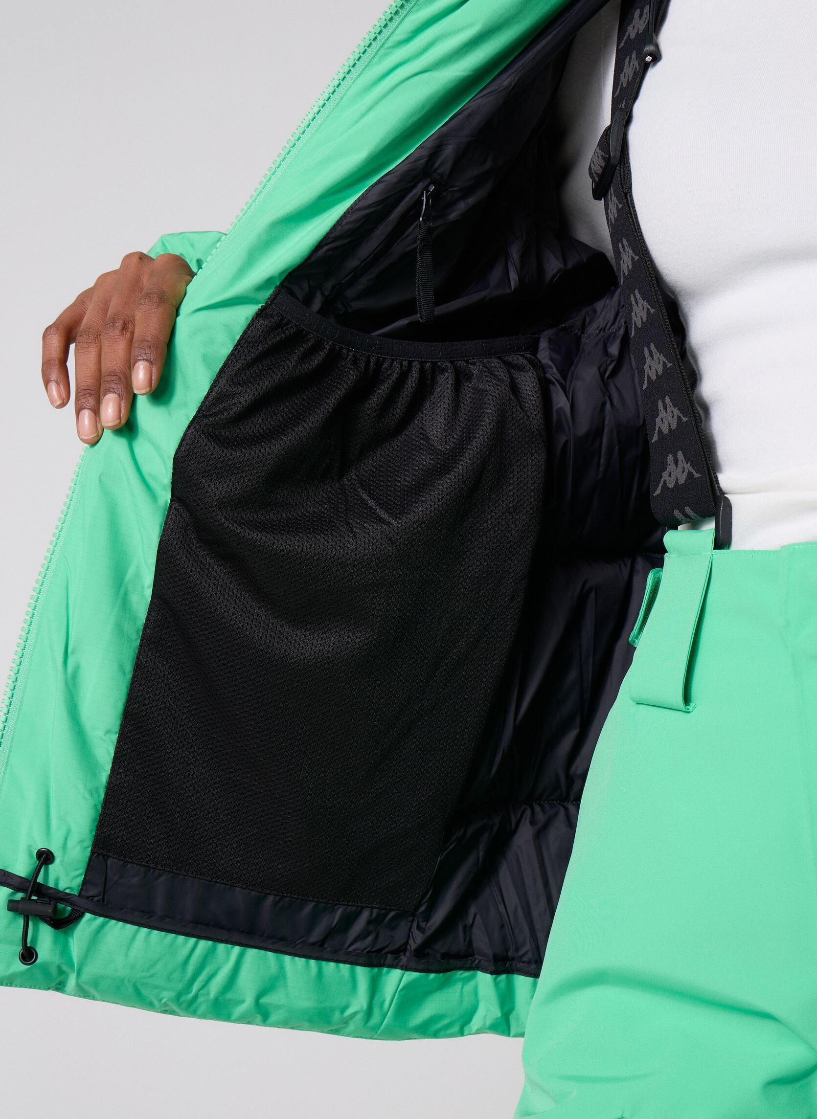 Gewatteerde jassen 6CENTO 662C PREMIUM groen Kappa Gewatteerde jassen 6CENTO 662C PREMIUM groen GREEN IRISH/BLACK