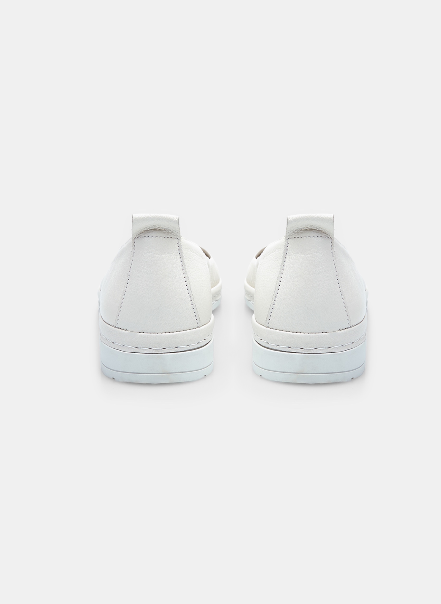 Ballerines classiques 5441453 femme blanc Bata Ballerines classiques 5441453 femme blanc Blanc