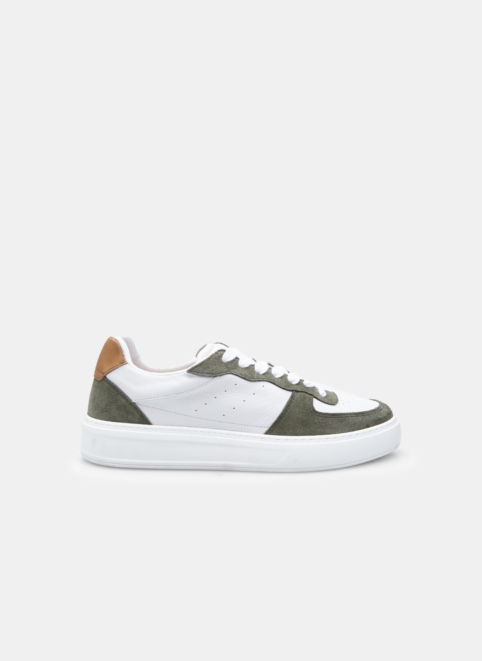 Baskets basses 8441371 homme vert Bata Baskets basses 8441371 homme vert Vert