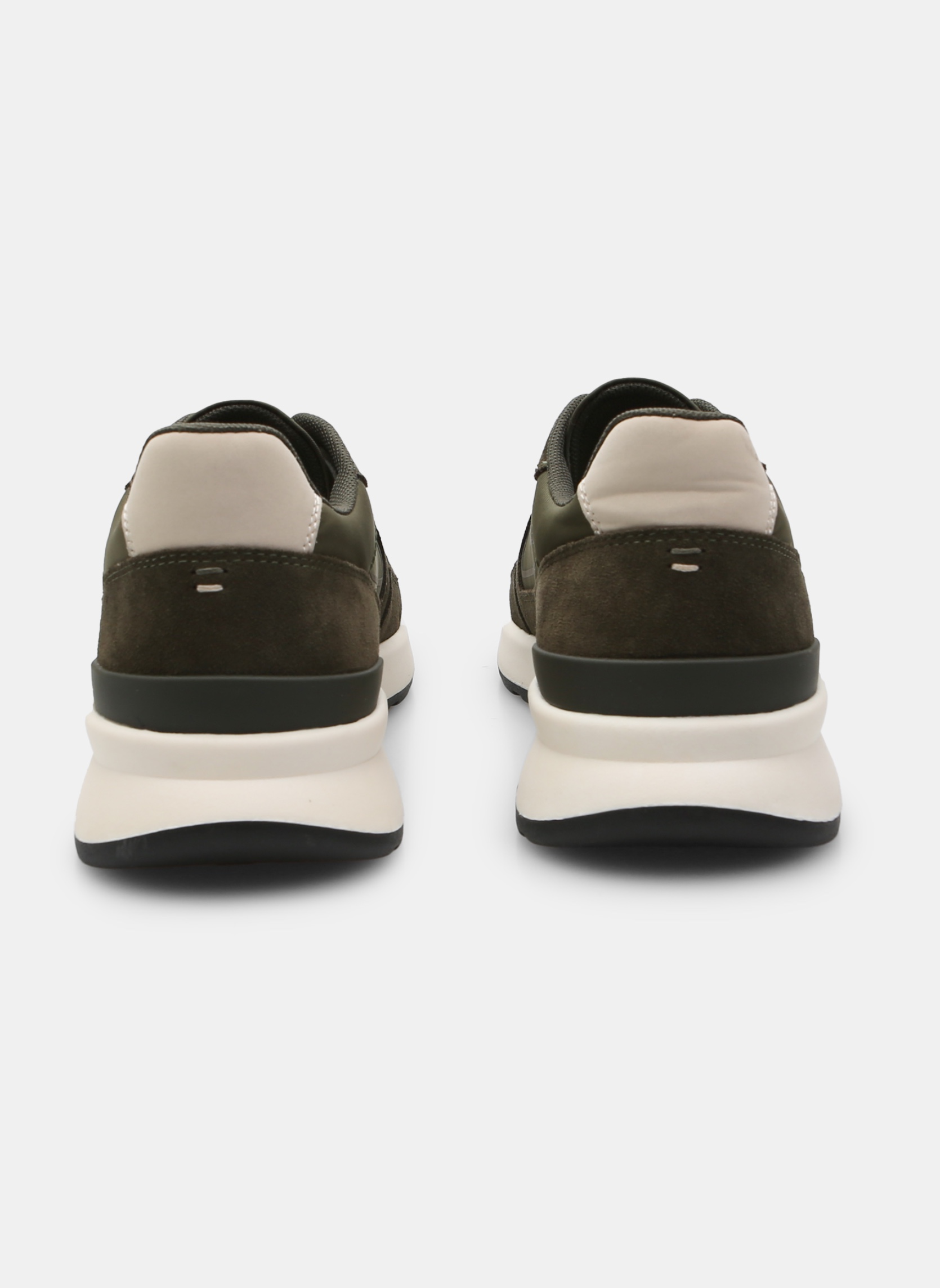Baskets basses 8437372 homme vert Bata Baskets basses 8437372 homme vert Vert